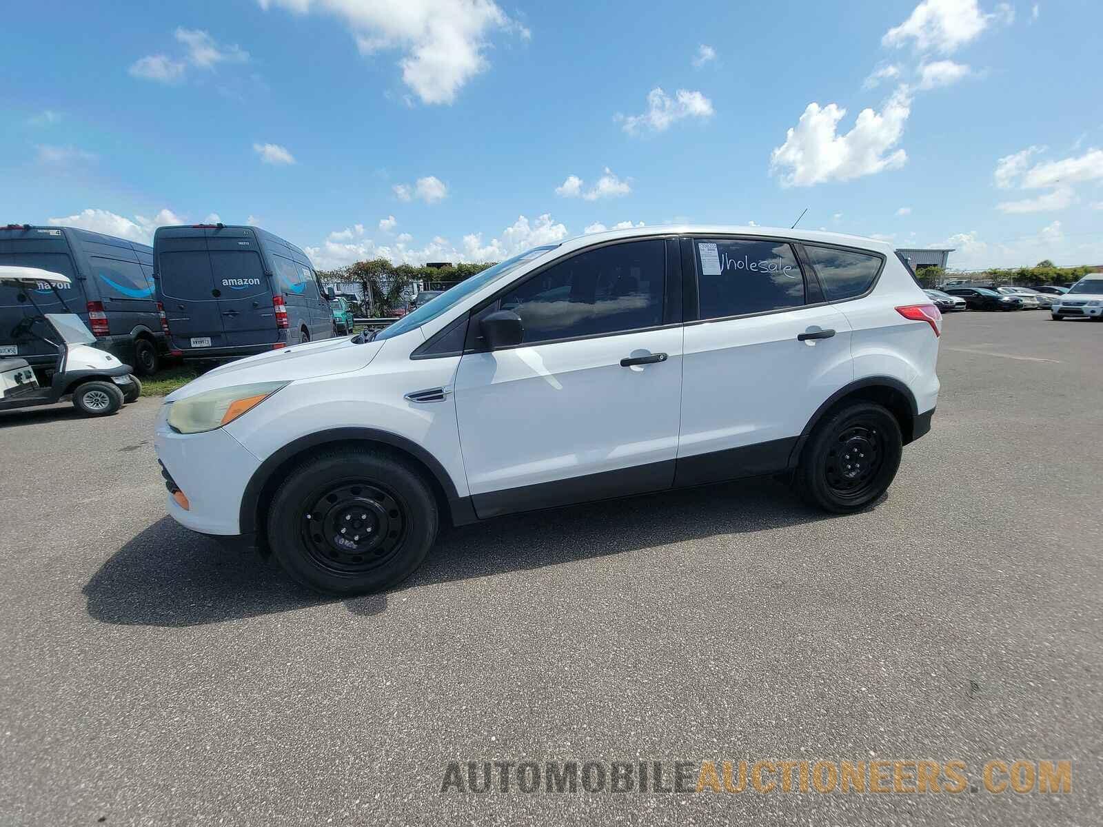 1FMCU0F72GUA03955 Ford Escape 2016