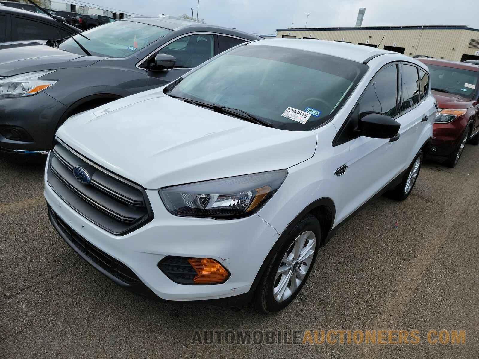 1FMCU0F72JUB83073 Ford Escape 2018