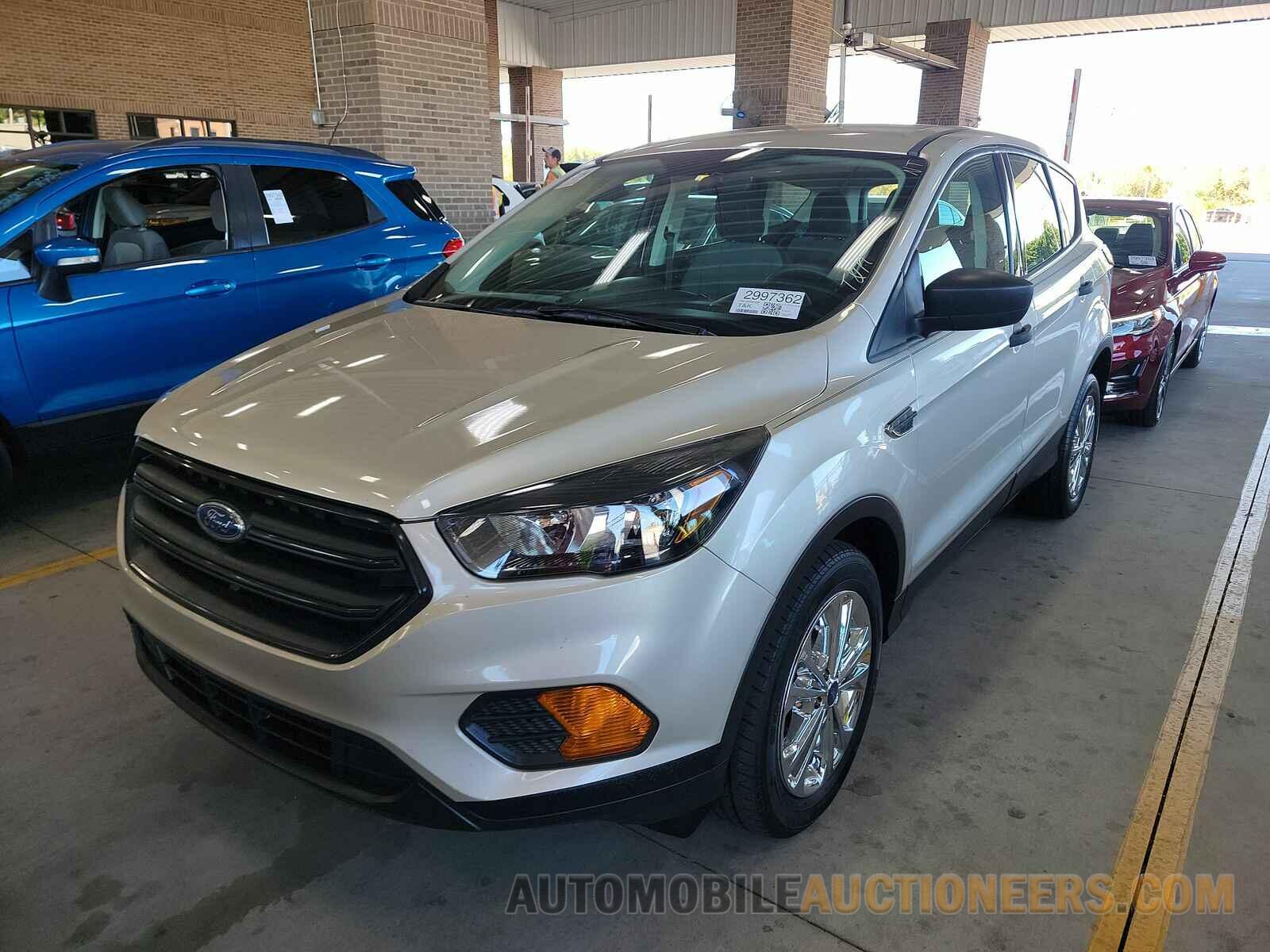 1FMCU0F72JUC99938 Ford Escape 2018