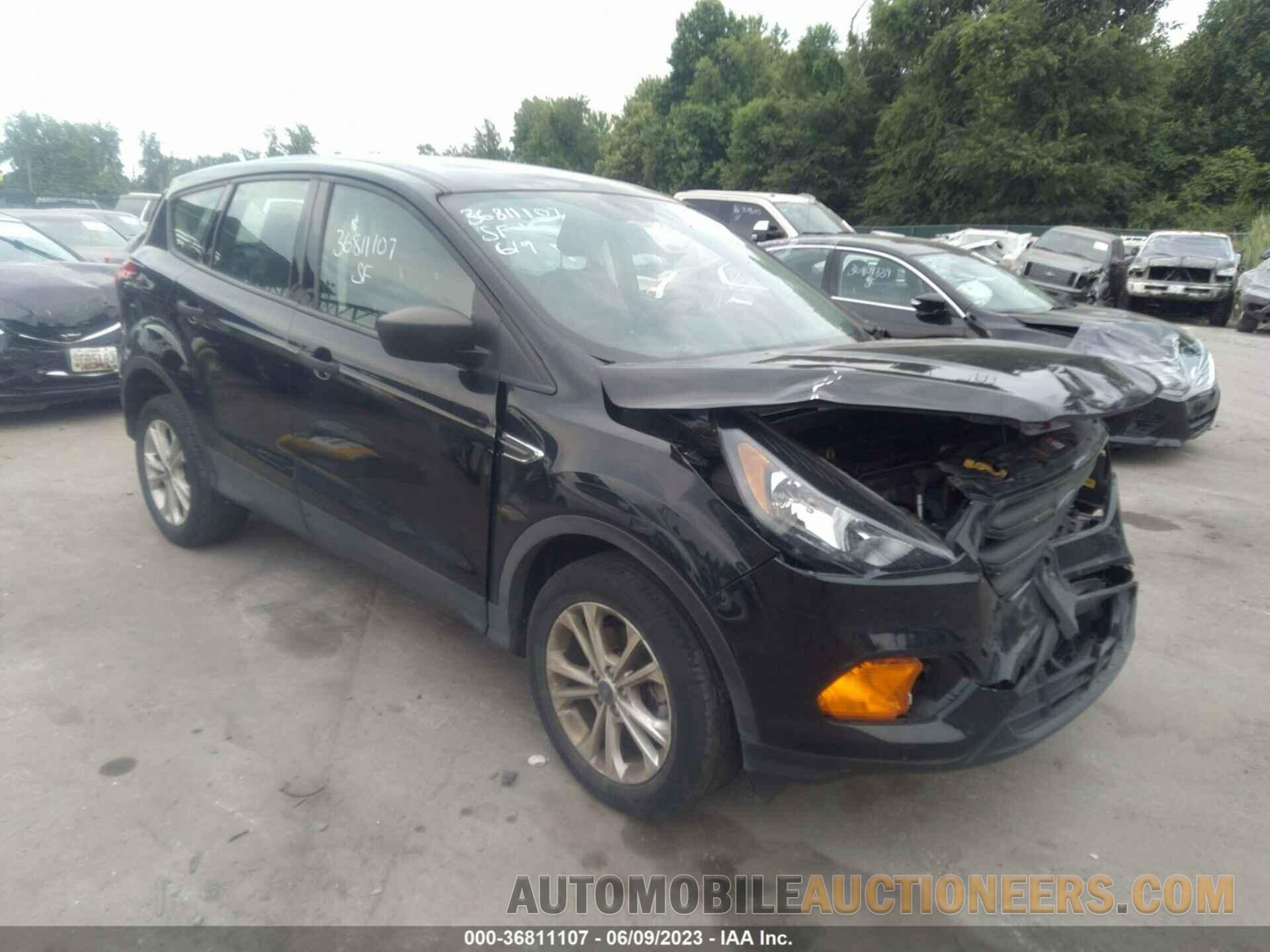 1FMCU0F72KUB84807 FORD ESCAPE 2019