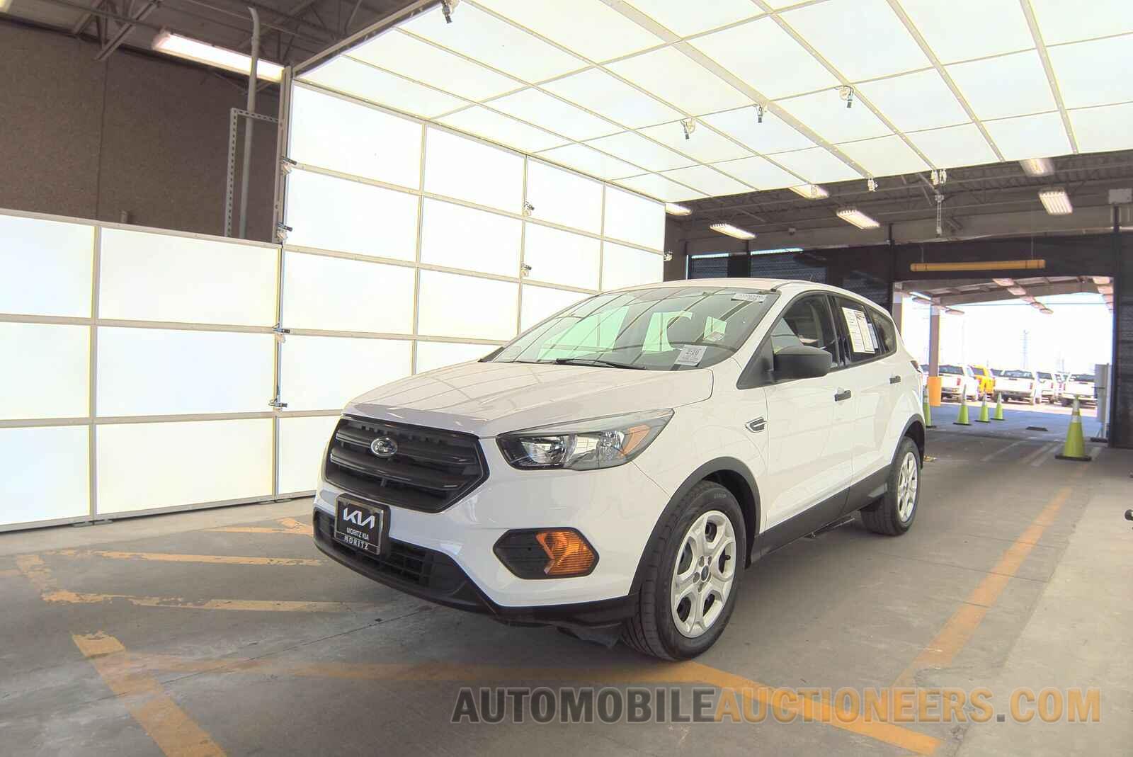 1FMCU0F72KUC25307 Ford Escape 2019