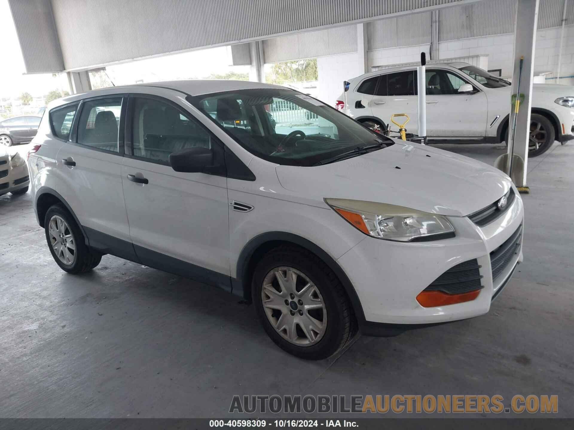 1FMCU0F73DUA20467 FORD ESCAPE 2013