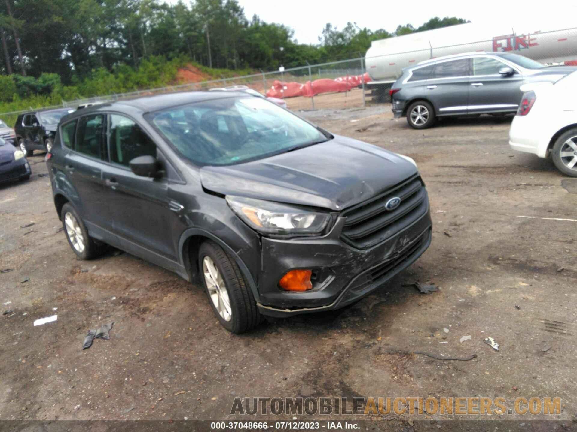 1FMCU0F73JUA48524 FORD ESCAPE 2018