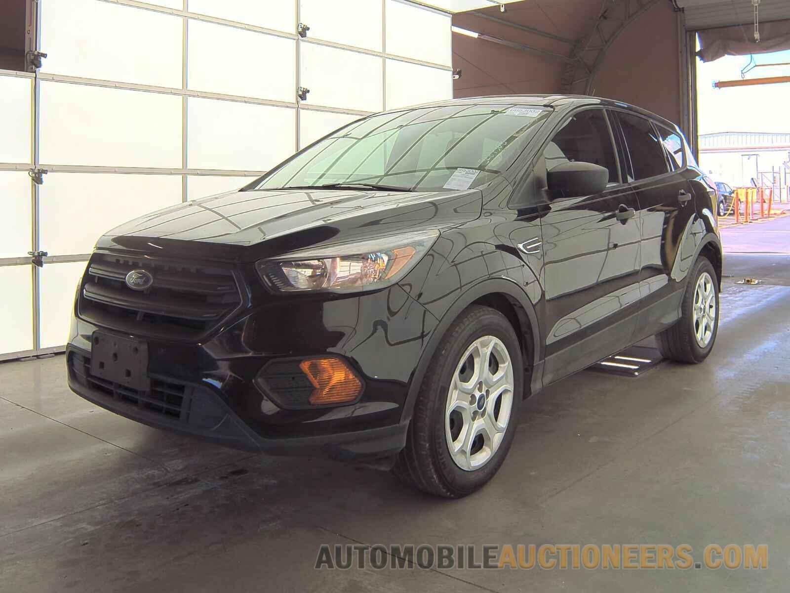 1FMCU0F73KUA18022 Ford Escape 2019