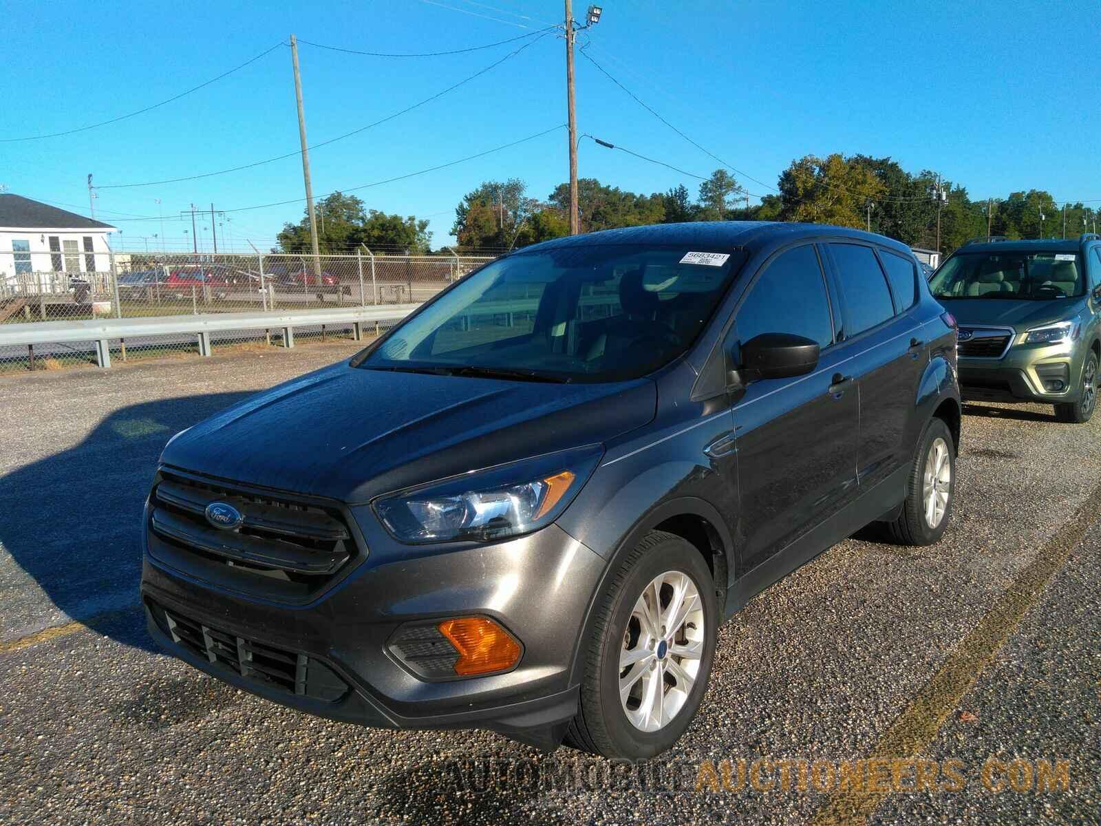 1FMCU0F73KUC44853 Ford Escape 2019