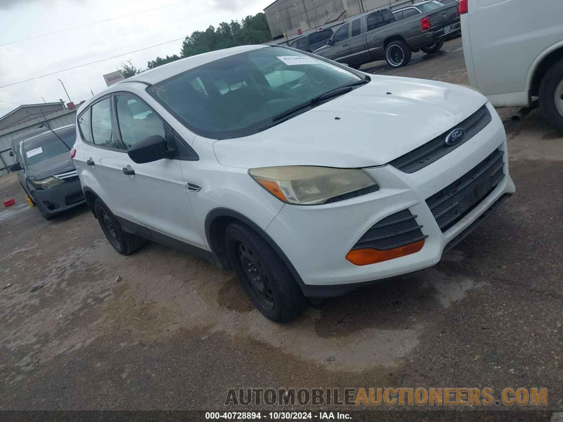 1FMCU0F74FUC05825 FORD ESCAPE 2015