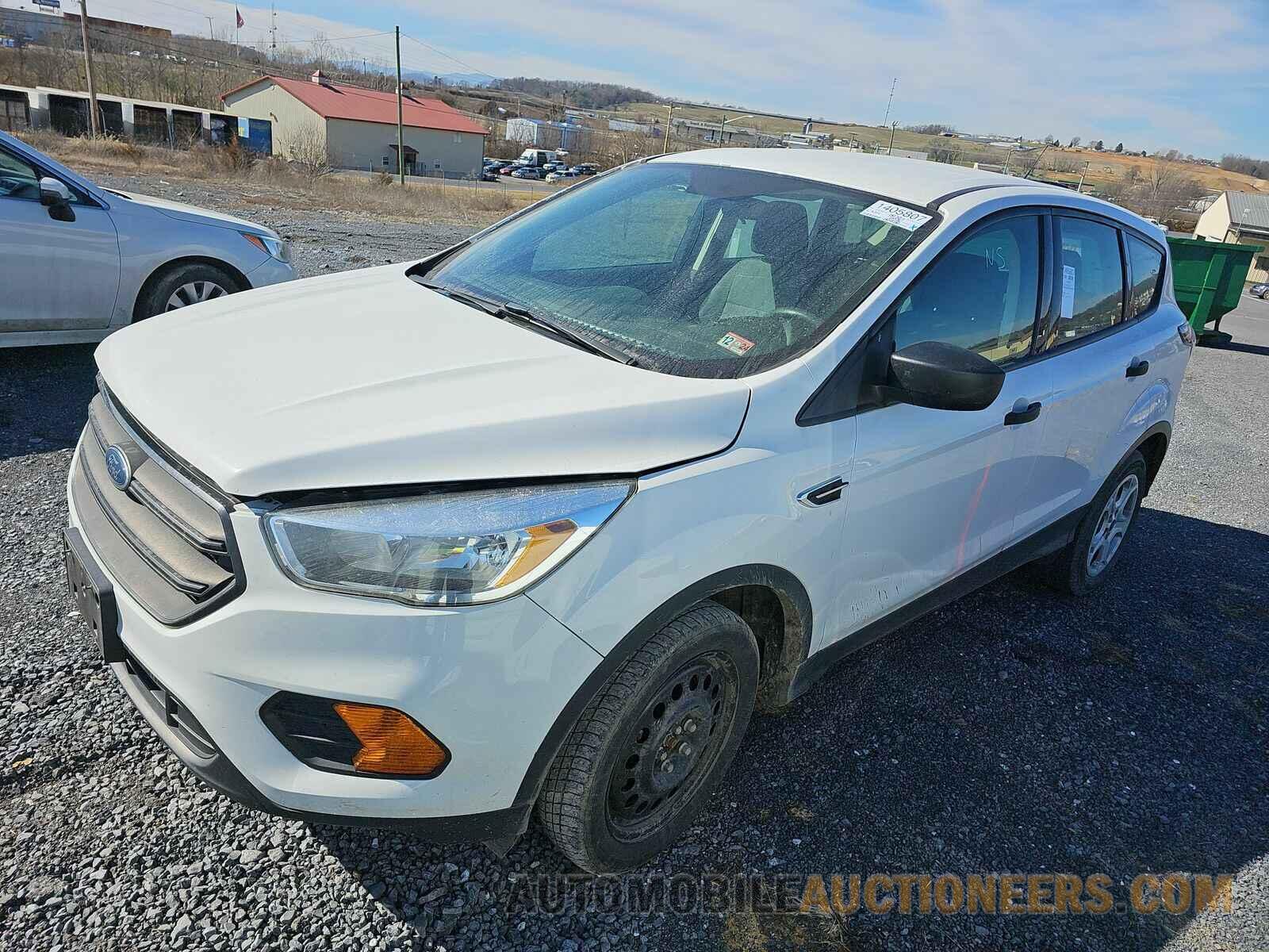 1FMCU0F74HUE38204 Ford Escape 2017