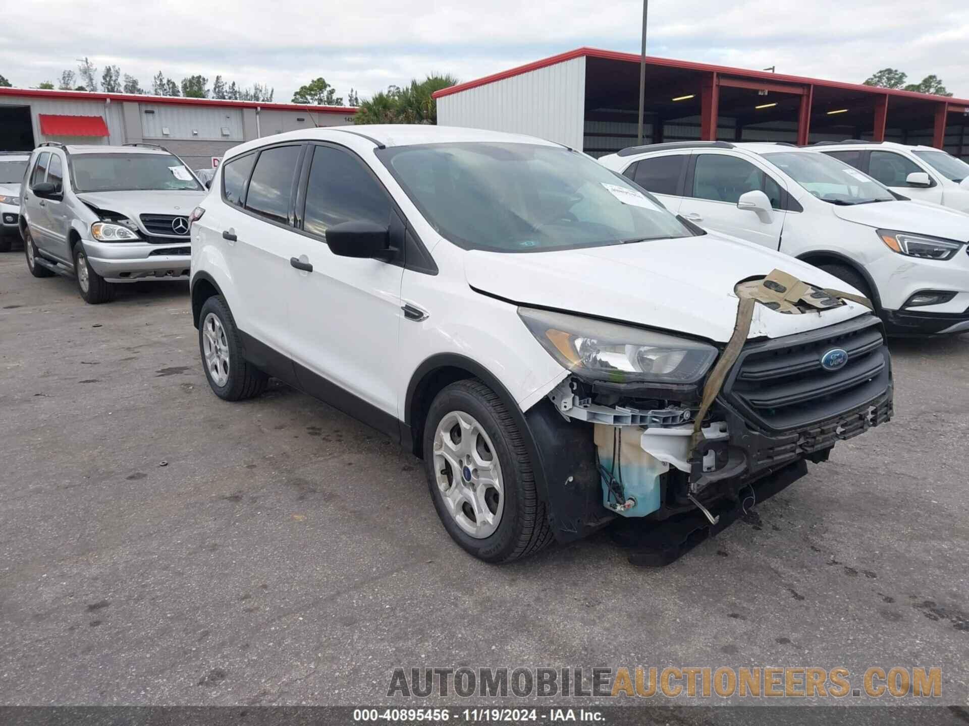 1FMCU0F74JUA35832 FORD ESCAPE 2018