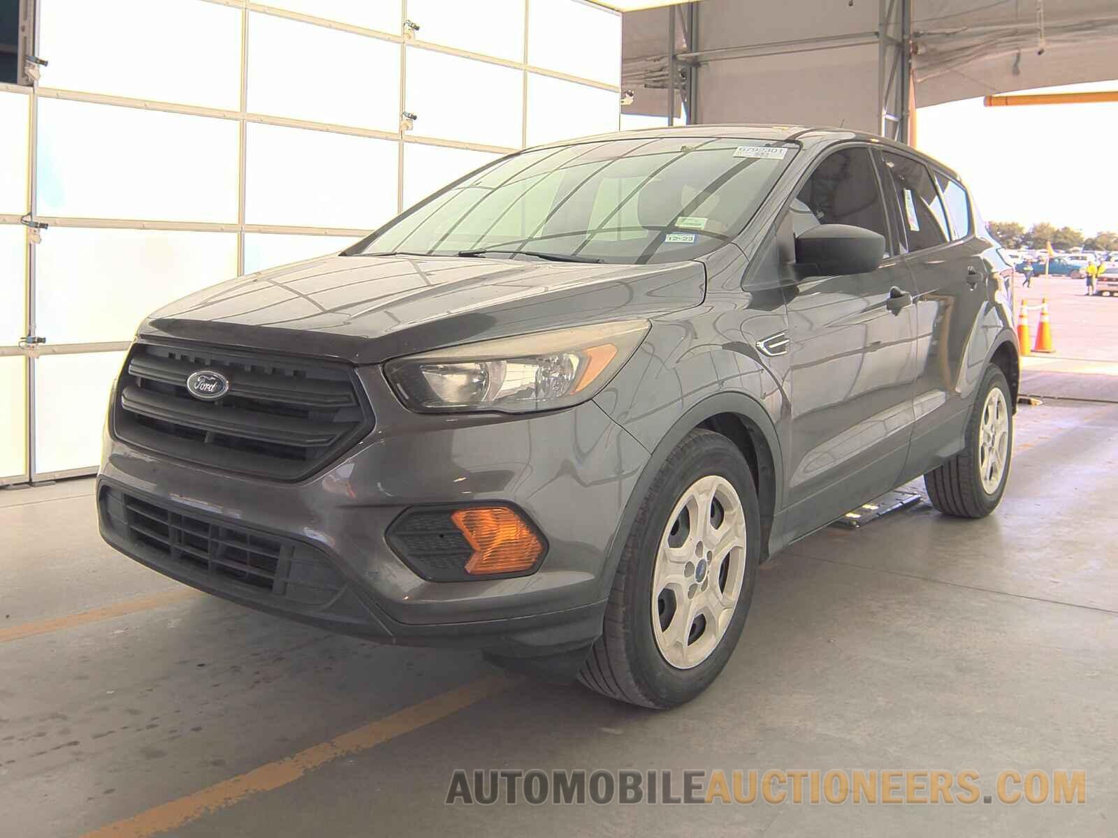 1FMCU0F74JUB24462 Ford Escape 2018