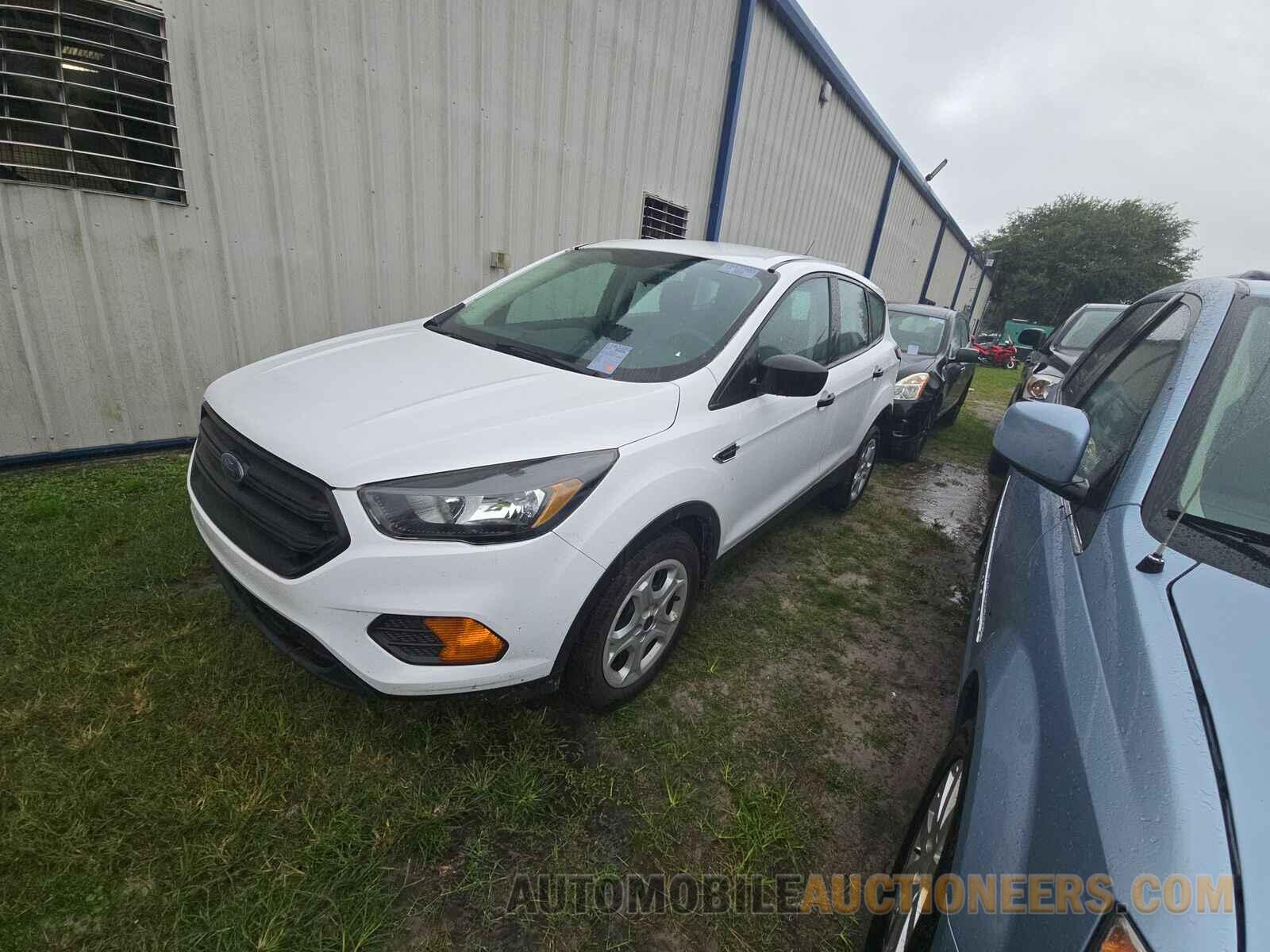 1FMCU0F75JUA08414 Ford Escape 2018