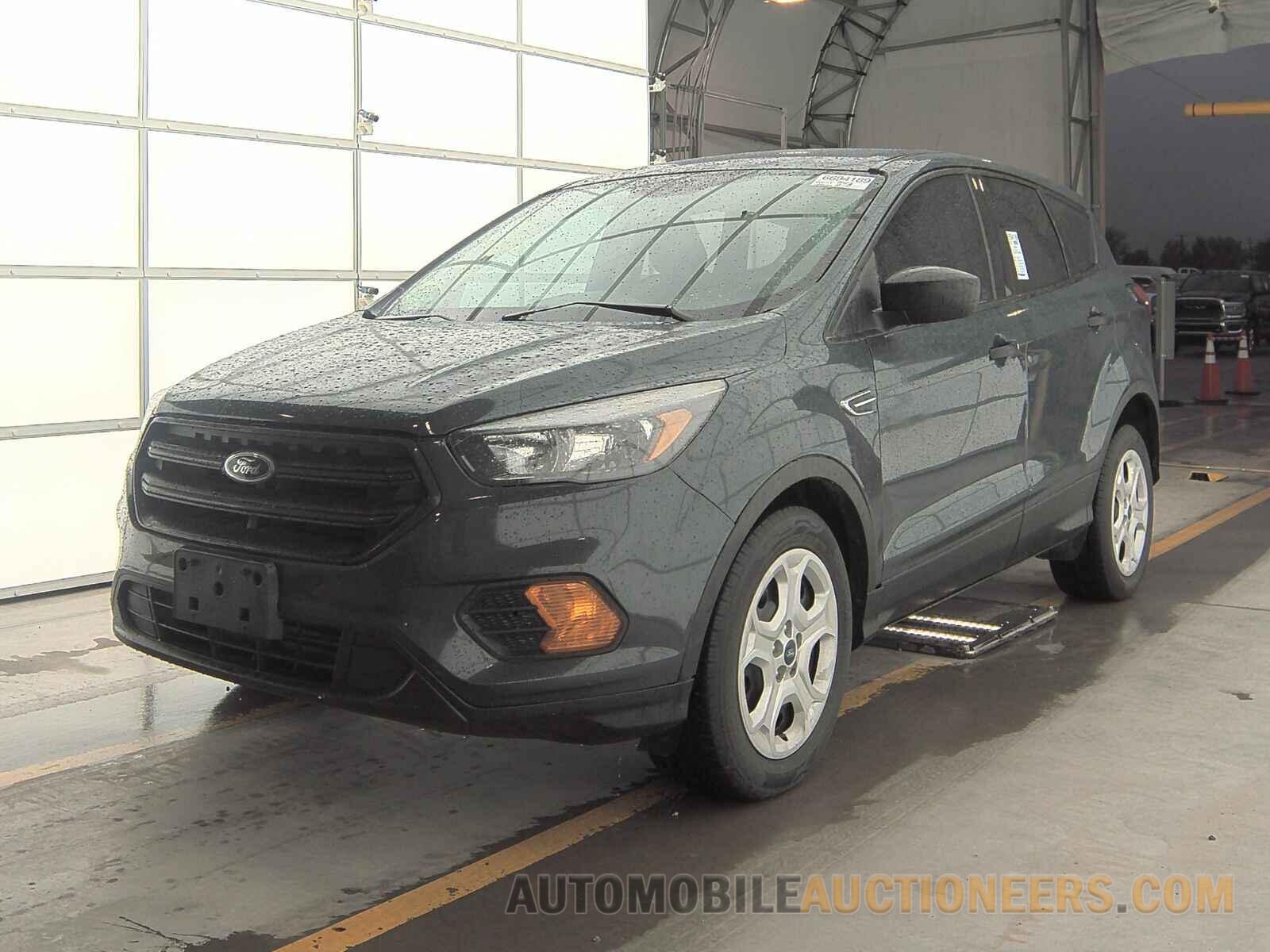 1FMCU0F75KUA99542 Ford Escape 2019