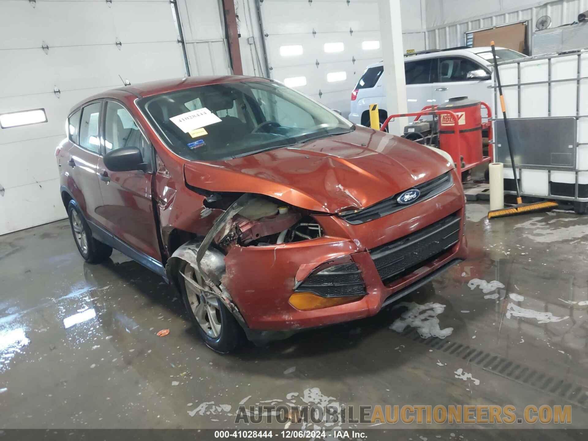 1FMCU0F76EUE51810 FORD ESCAPE 2014