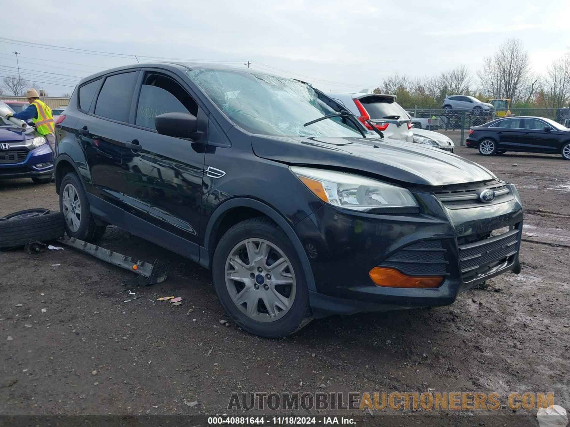 1FMCU0F76FUB16063 FORD ESCAPE 2015