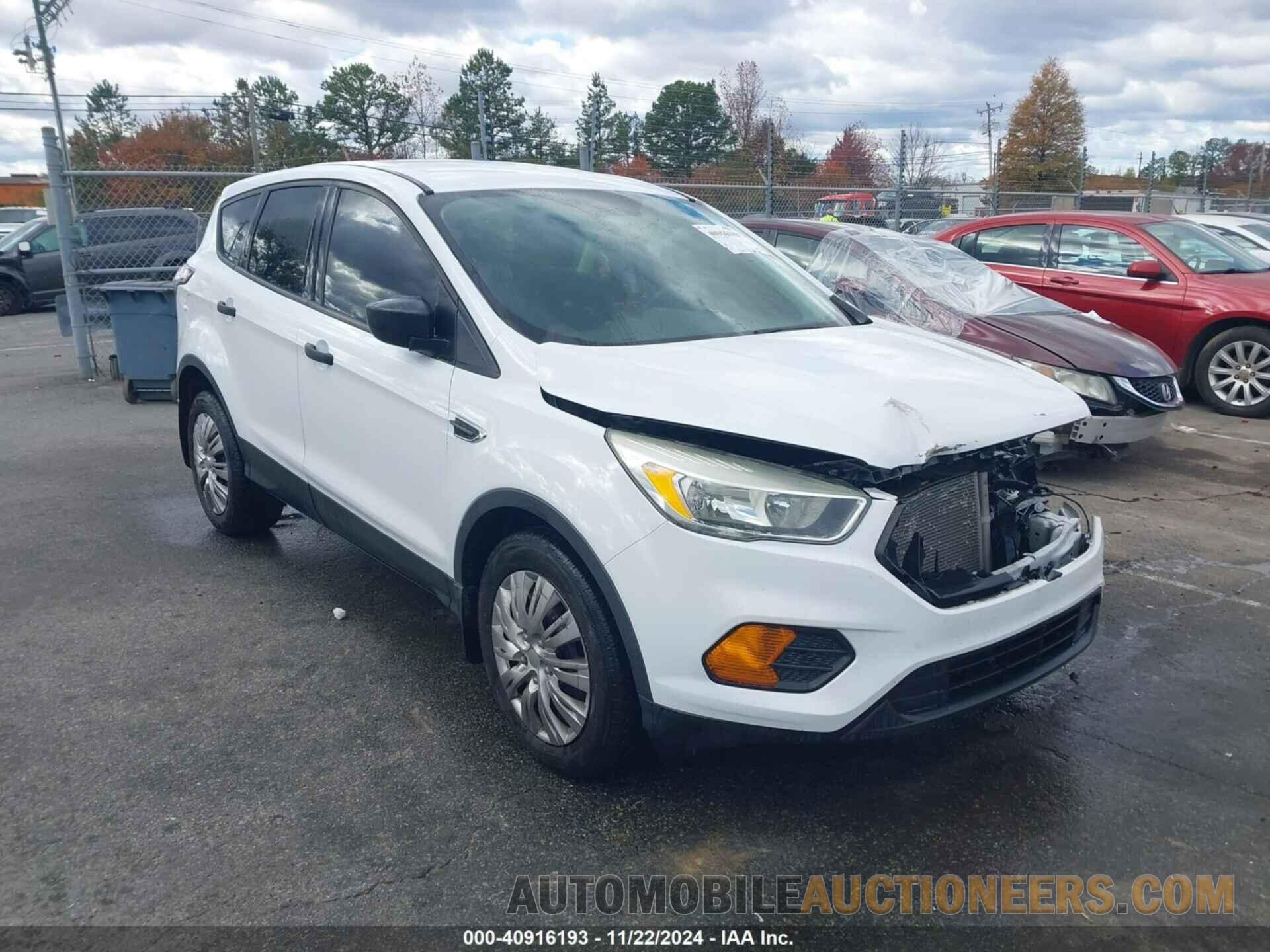 1FMCU0F76HUA75890 FORD ESCAPE 2017