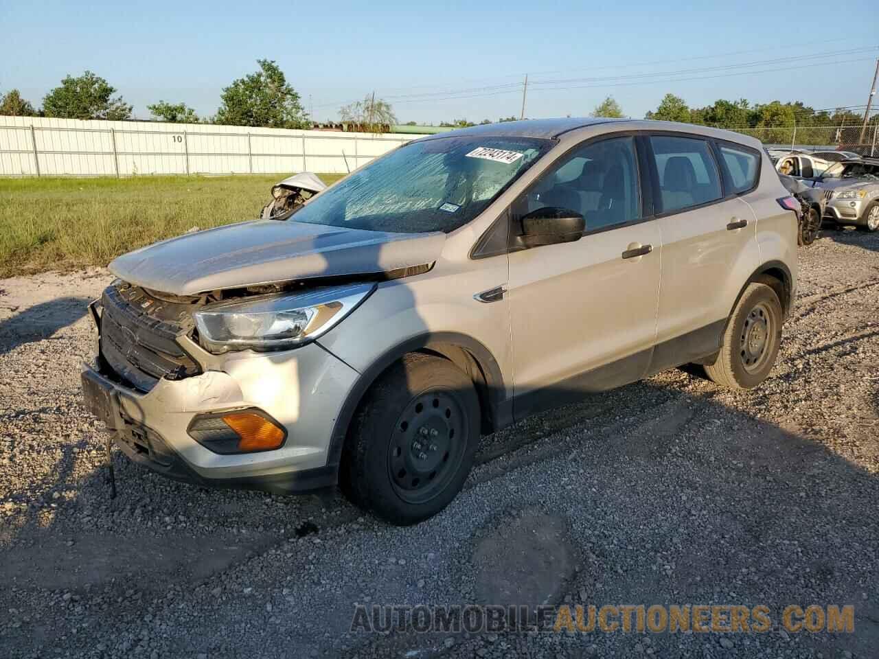 1FMCU0F76HUB79215 FORD ESCAPE 2017