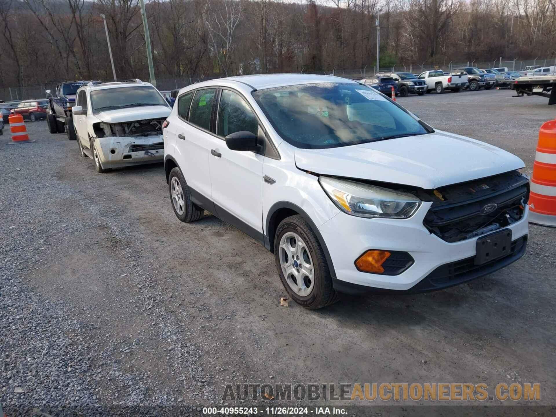 1FMCU0F76HUE02496 FORD ESCAPE 2017