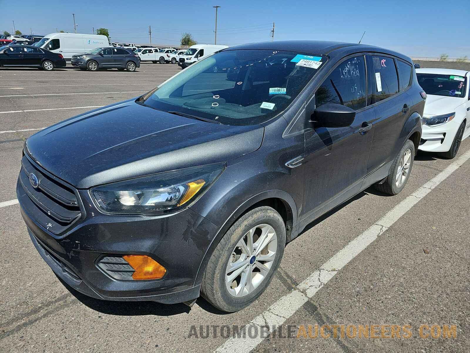 1FMCU0F76JUA72350 Ford Escape 2018