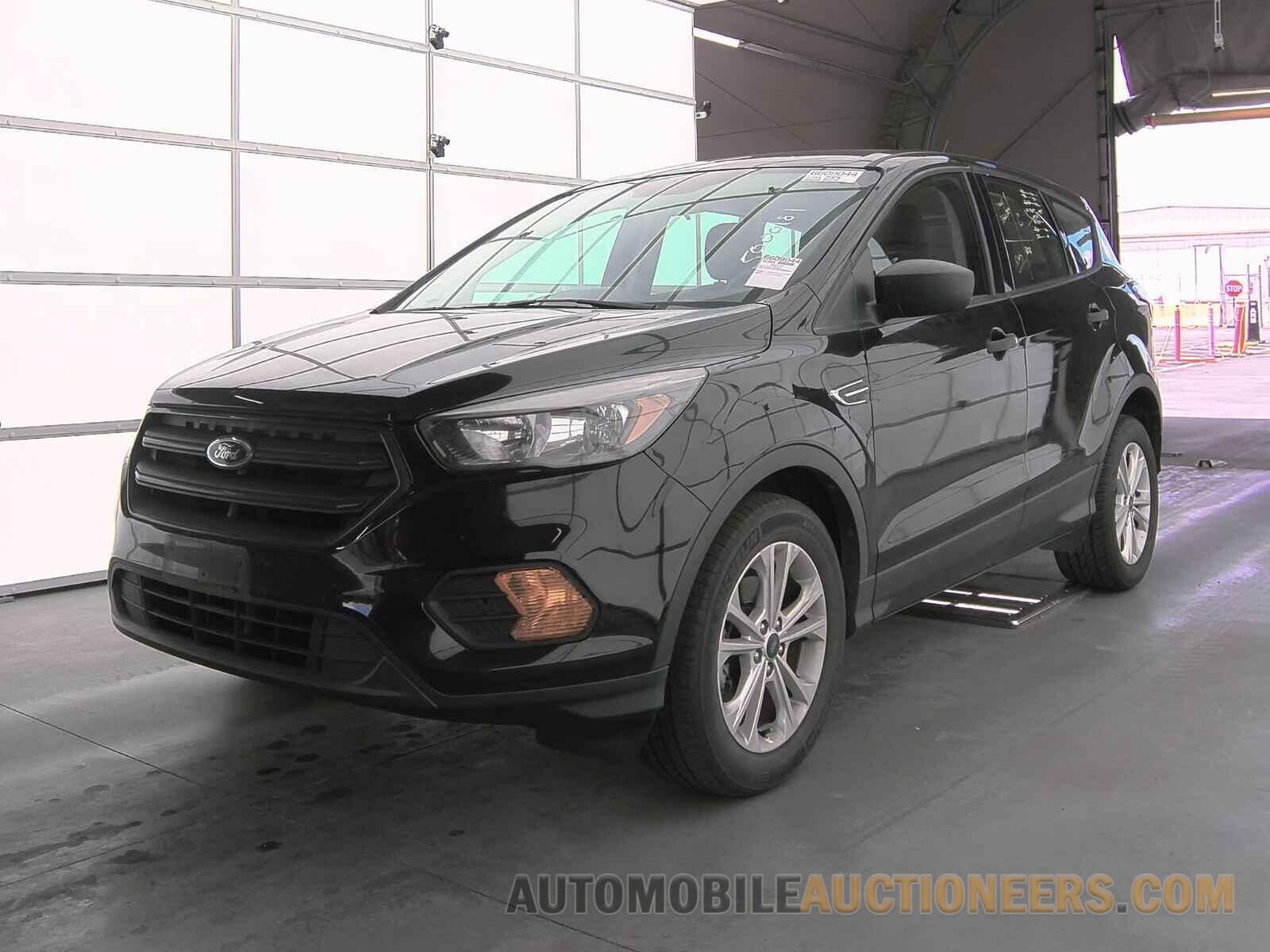 1FMCU0F76JUB08344 Ford Escape 2018