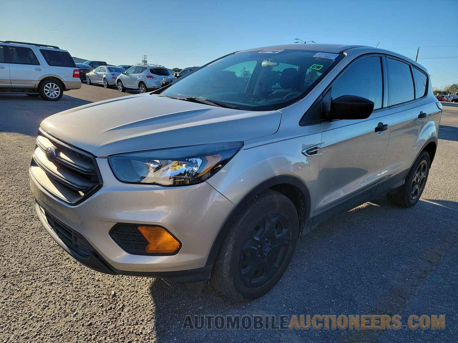 1FMCU0F76JUD13730 Ford Escape 2018