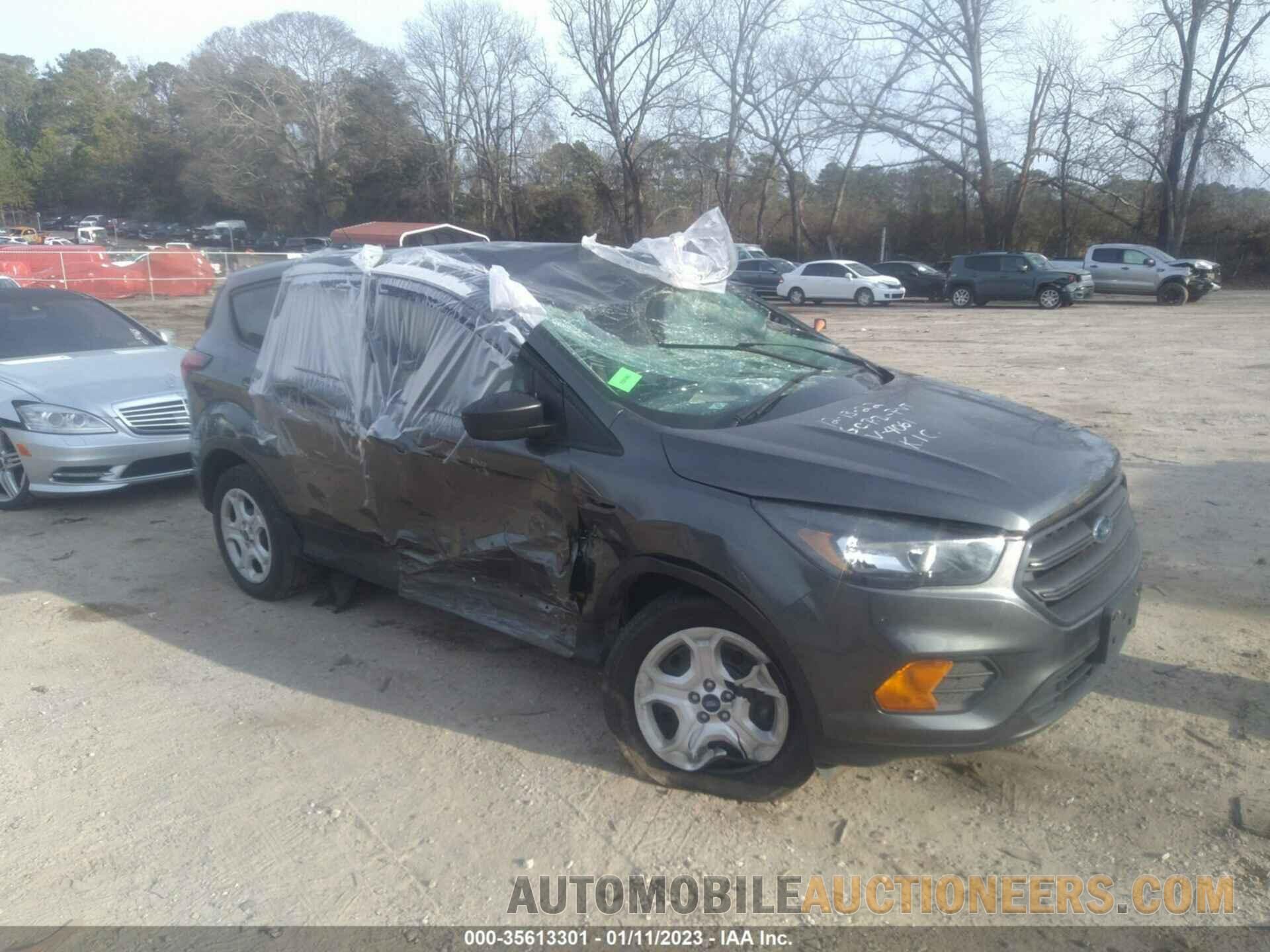 1FMCU0F76KUB24061 FORD ESCAPE 2019