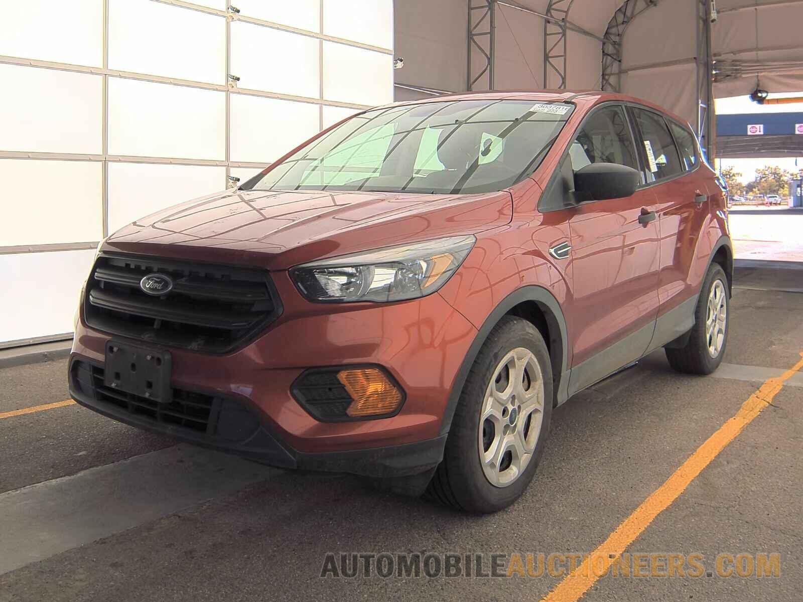 1FMCU0F76KUC26704 Ford Escape 2019