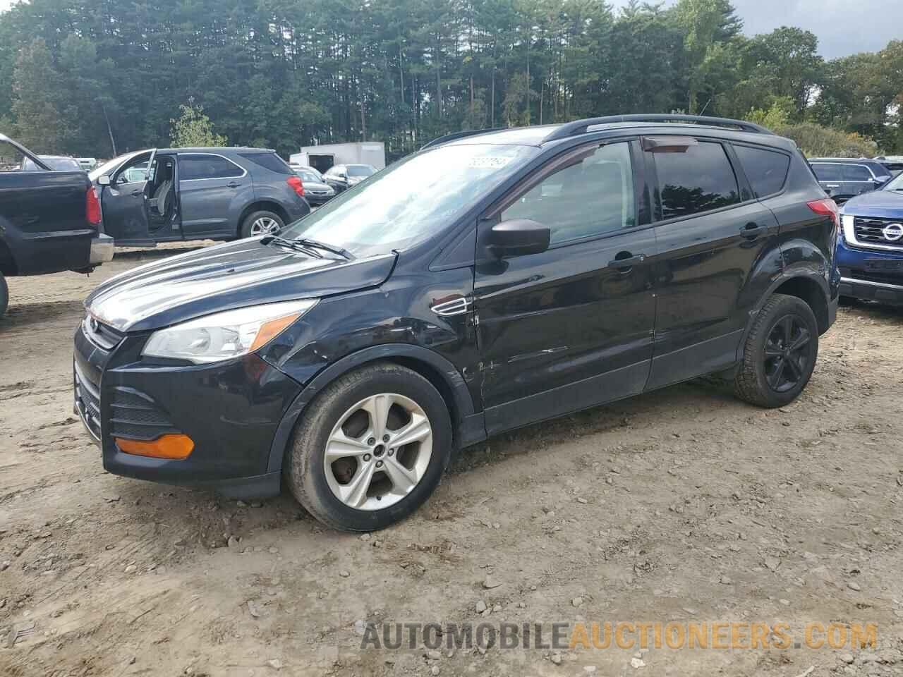 1FMCU0F77FUA33676 FORD ESCAPE 2015