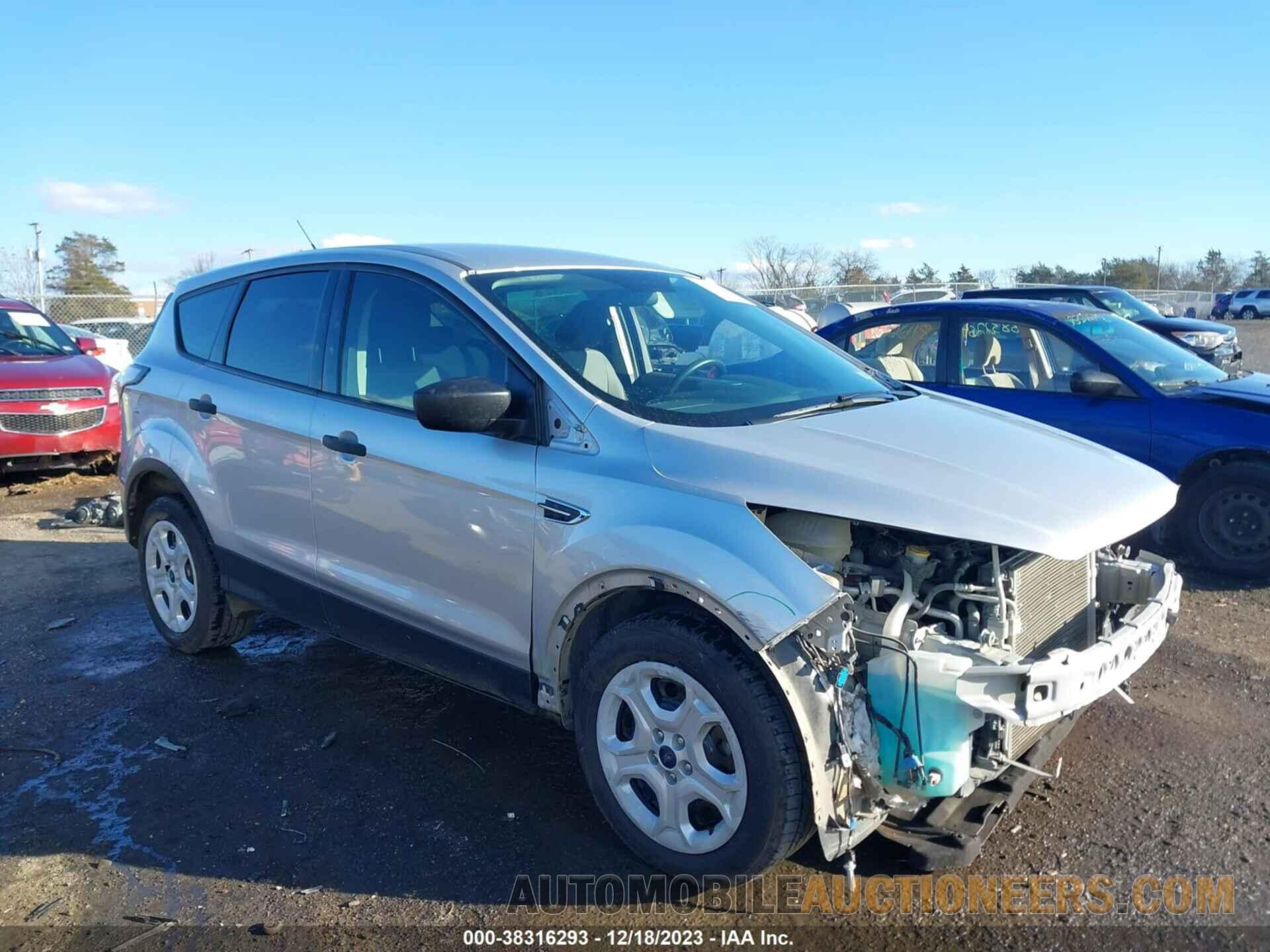 1FMCU0F77JUA30480 FORD ESCAPE 2018