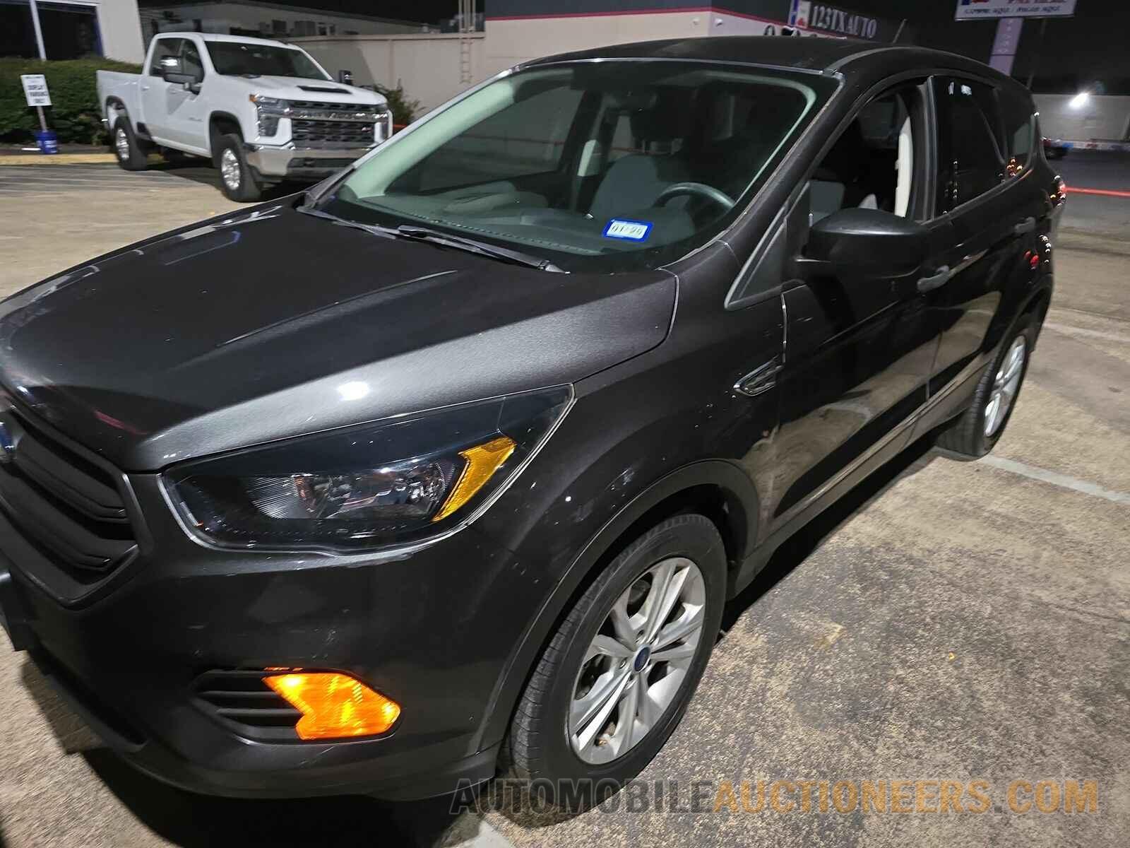 1FMCU0F77JUD04115 Ford Escape 2018