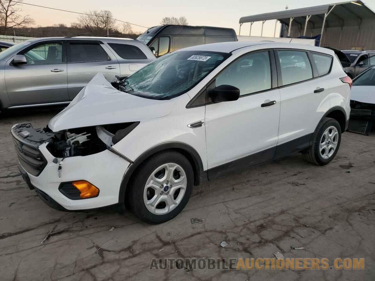 1FMCU0F77KUB67324 FORD ESCAPE 2019