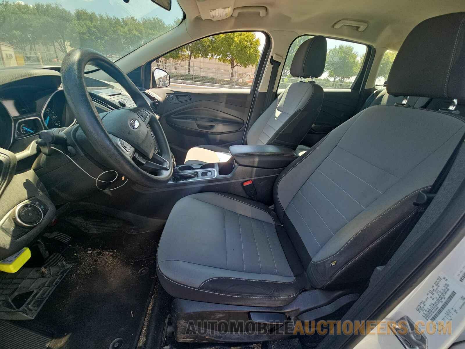 1FMCU0F78HUA60839 Ford Escape 2017