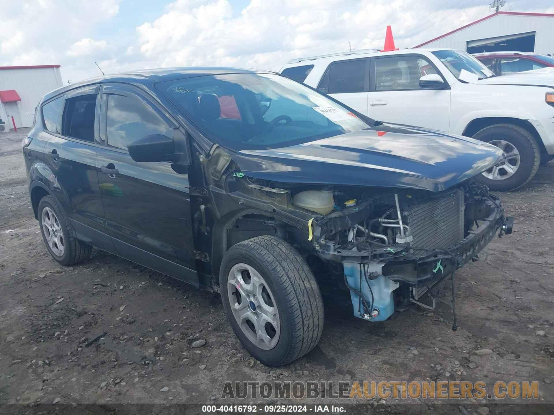 1FMCU0F78JUA16264 FORD ESCAPE 2018