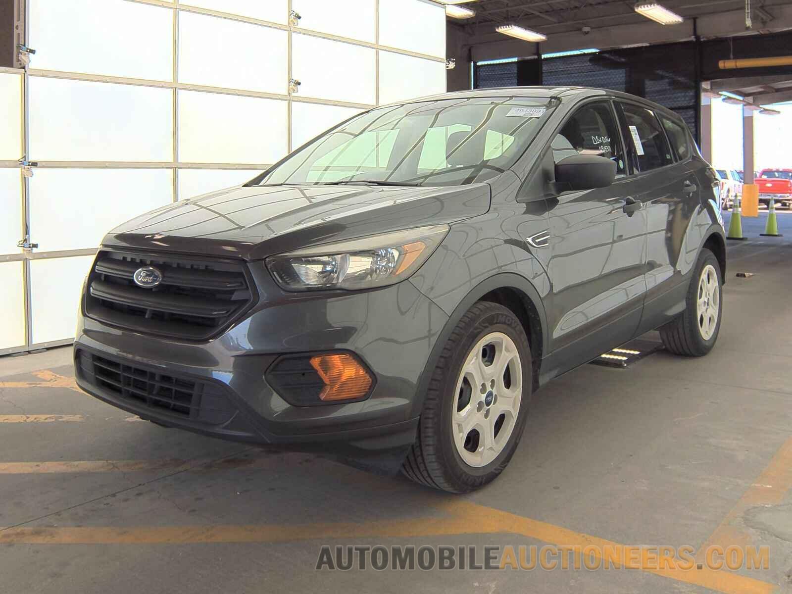 1FMCU0F78JUB22603 Ford Escape 2018