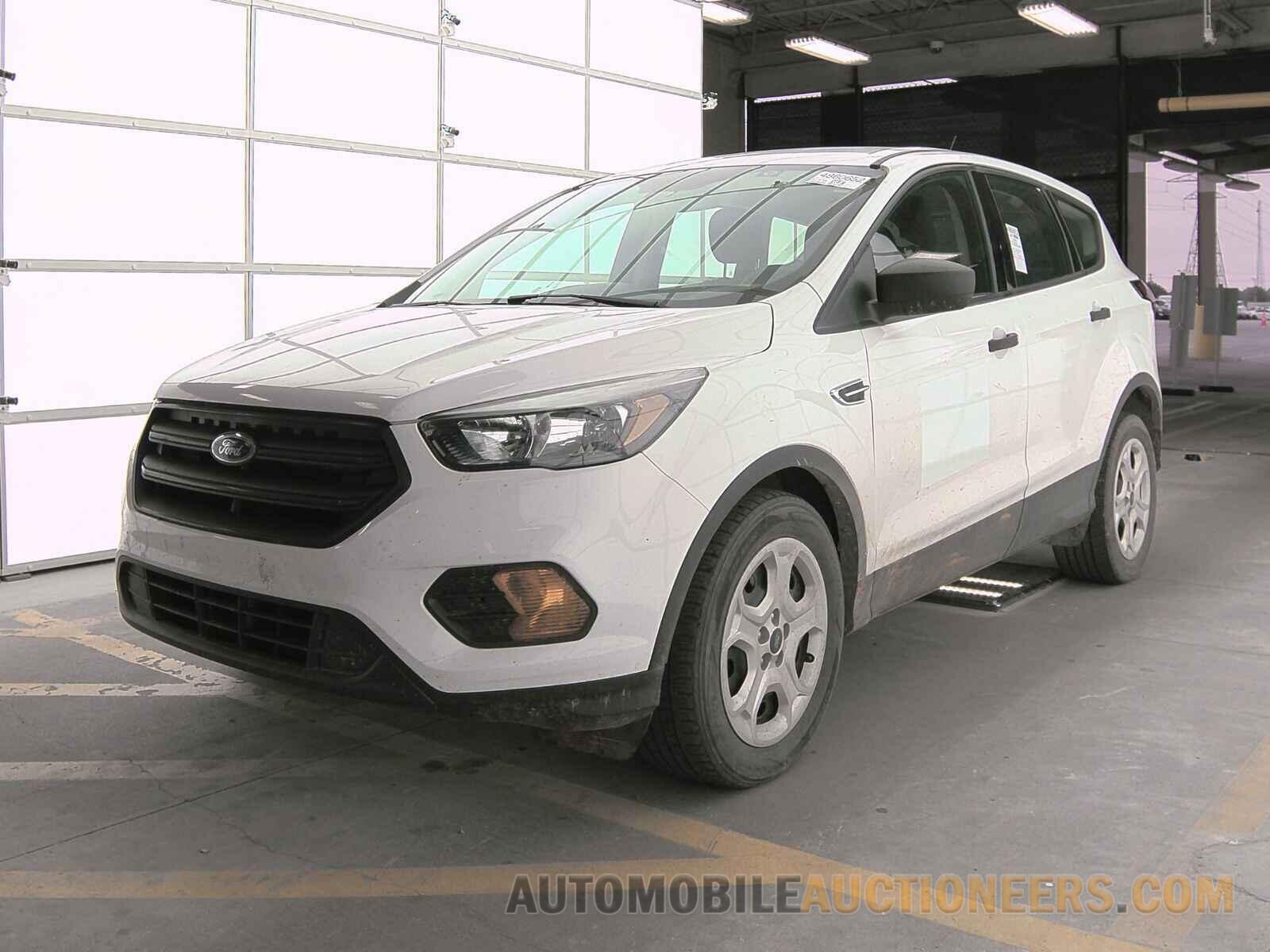 1FMCU0F78KUA48004 Ford Escape 2019