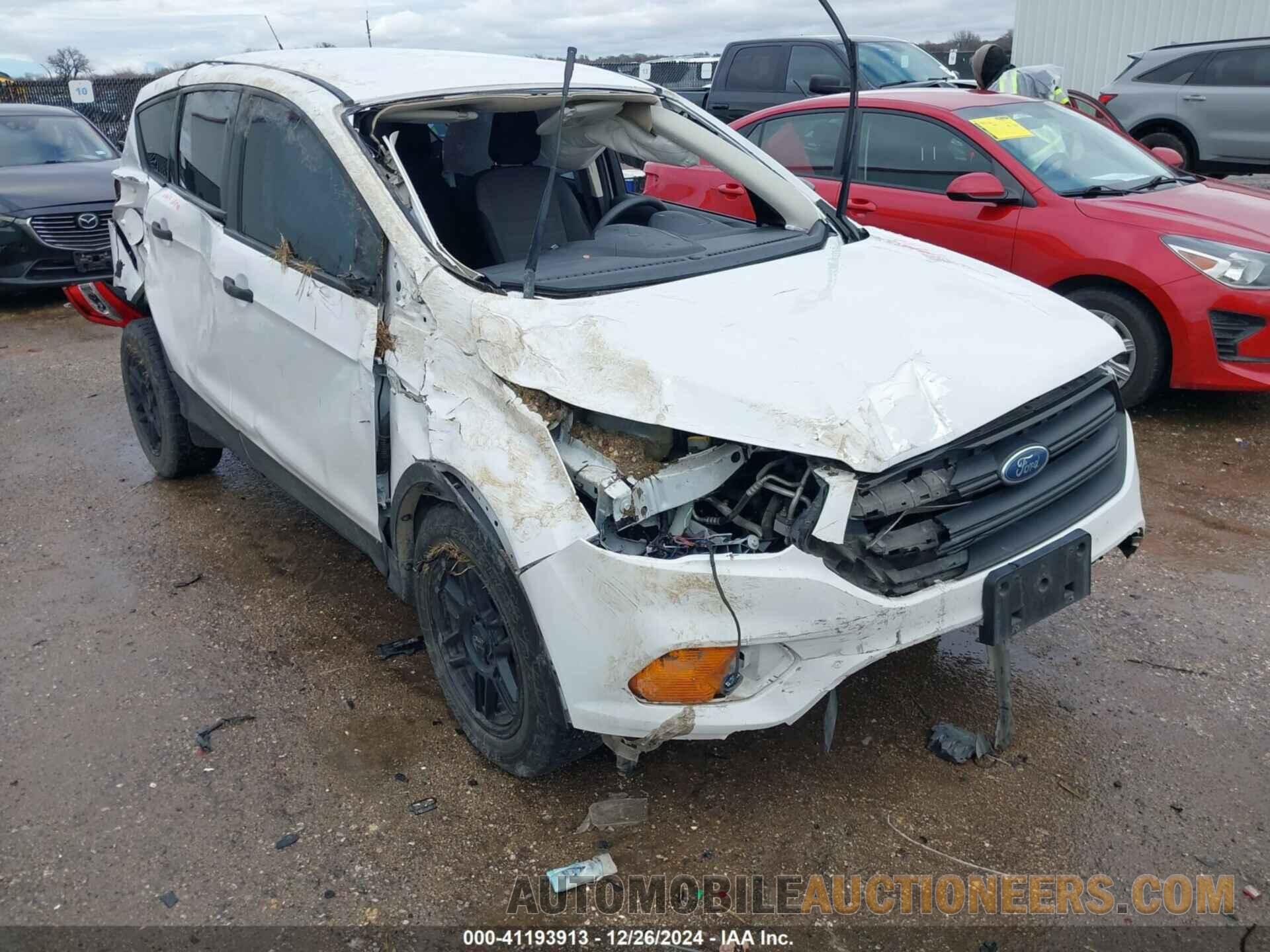 1FMCU0F78KUB00165 FORD ESCAPE 2019