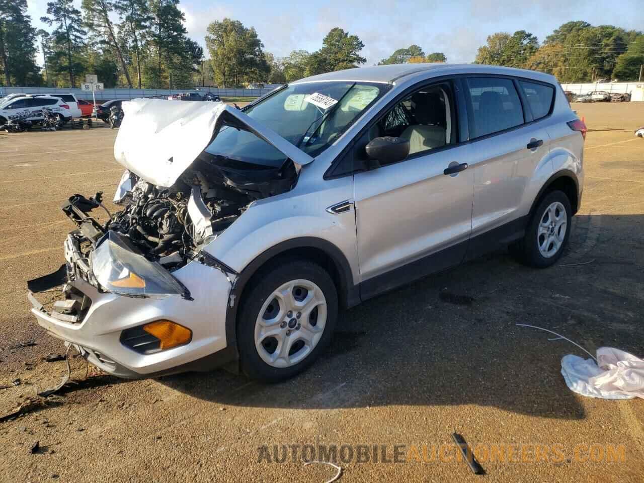 1FMCU0F78KUB01431 FORD ESCAPE 2019