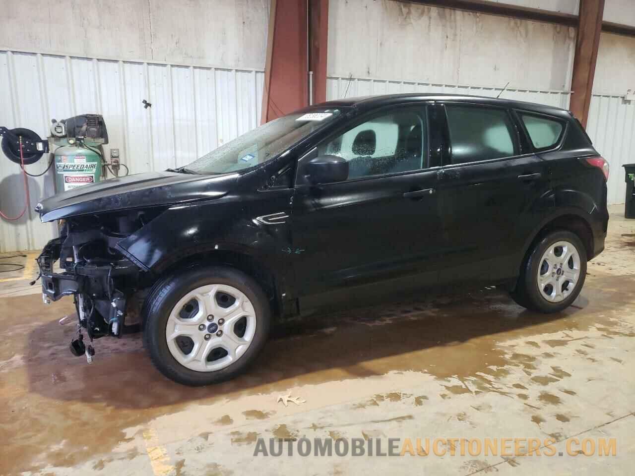 1FMCU0F79HUA38591 FORD ESCAPE 2017