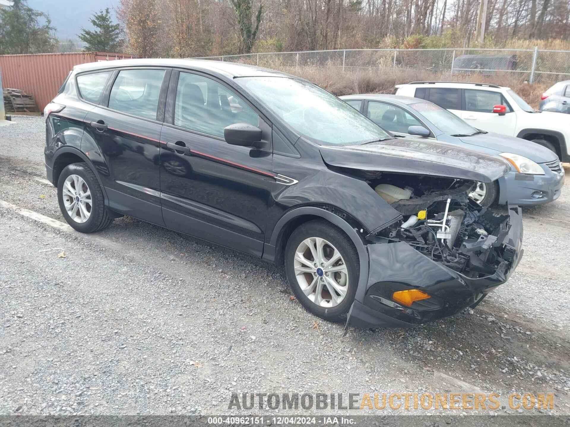 1FMCU0F79HUC72696 FORD ESCAPE 2017