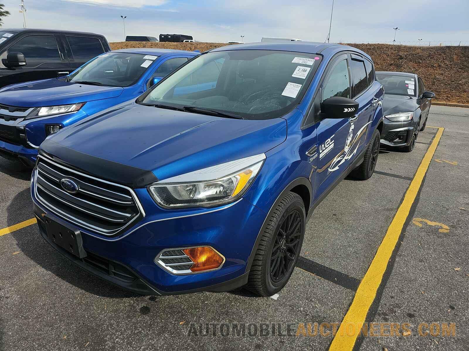 1FMCU0F79HUE27926 Ford Escape 2017