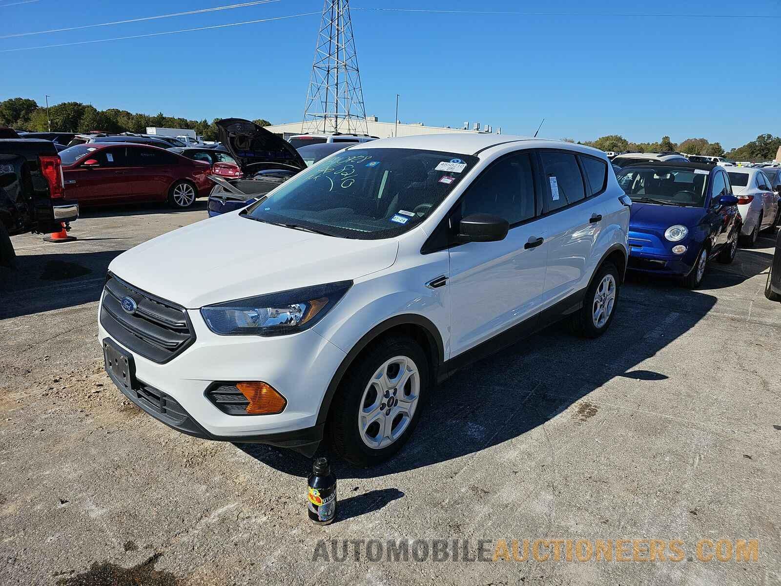 1FMCU0F79JUB10928 Ford Escape 2018