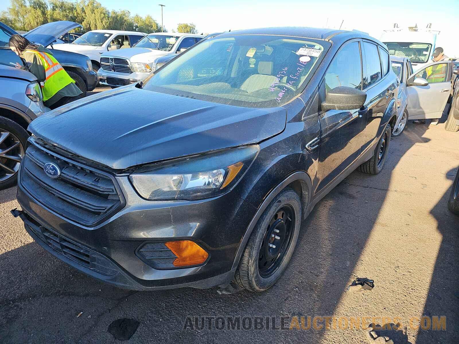 1FMCU0F79JUB14283 Ford Escape 2018