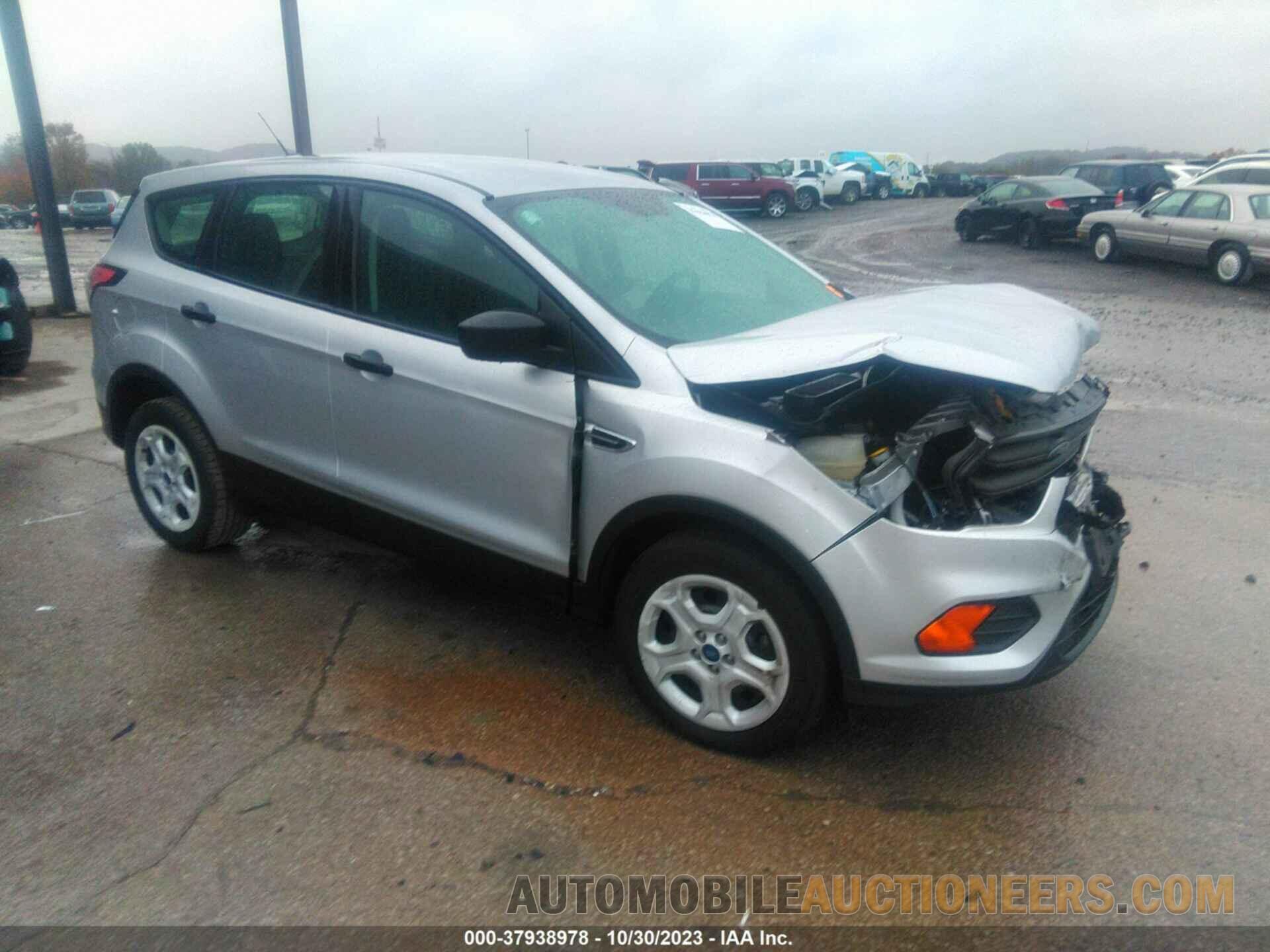 1FMCU0F79JUB39734 FORD ESCAPE 2018