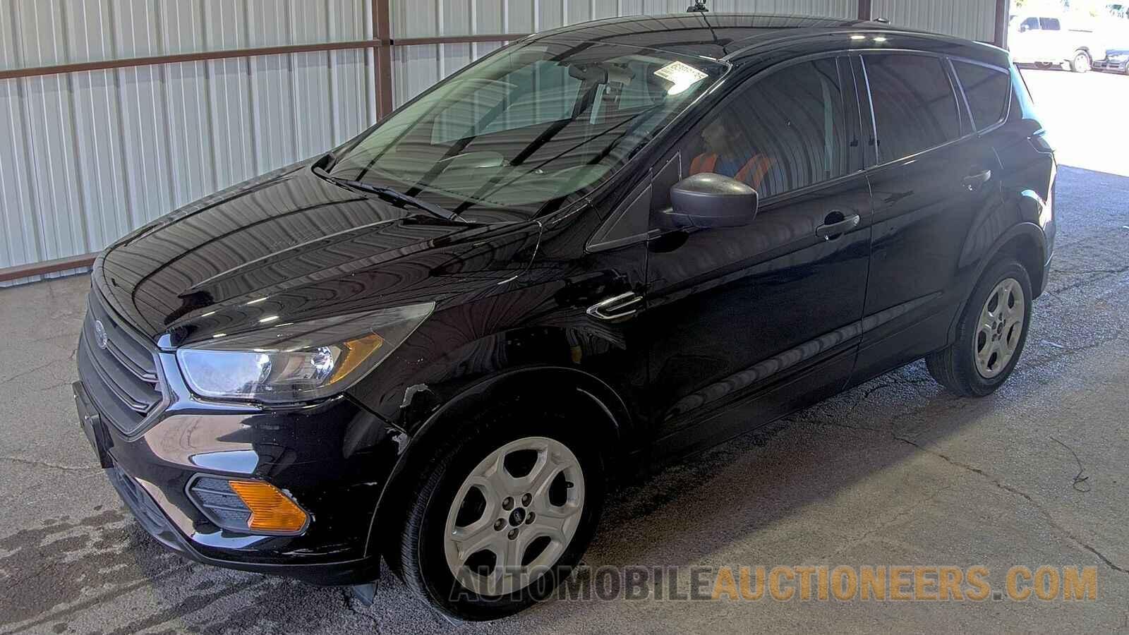 1FMCU0F79JUC05747 Ford Escape 2018