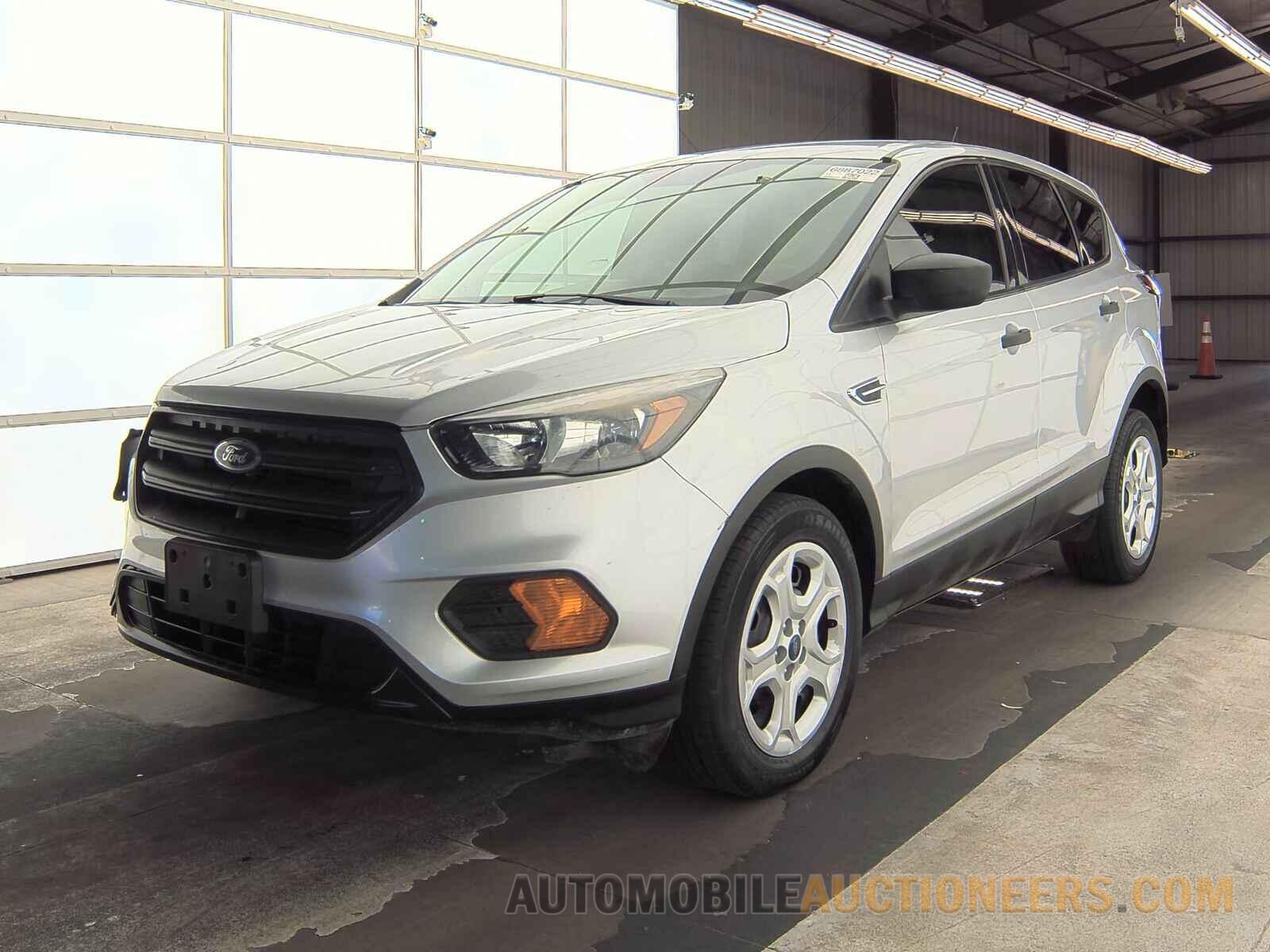 1FMCU0F79KUC02400 Ford Escape 2019