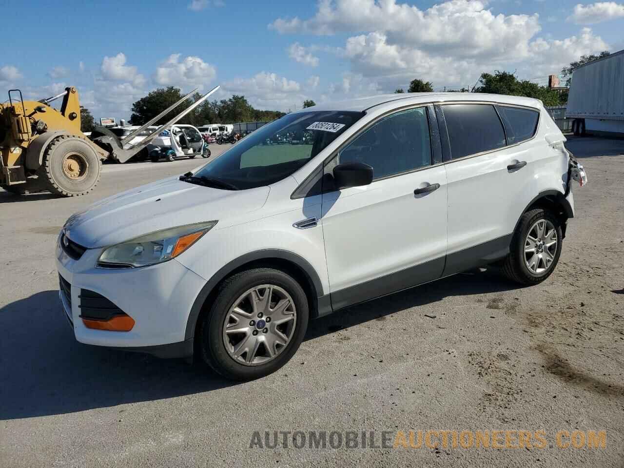 1FMCU0F7XFUB00058 FORD ESCAPE 2015