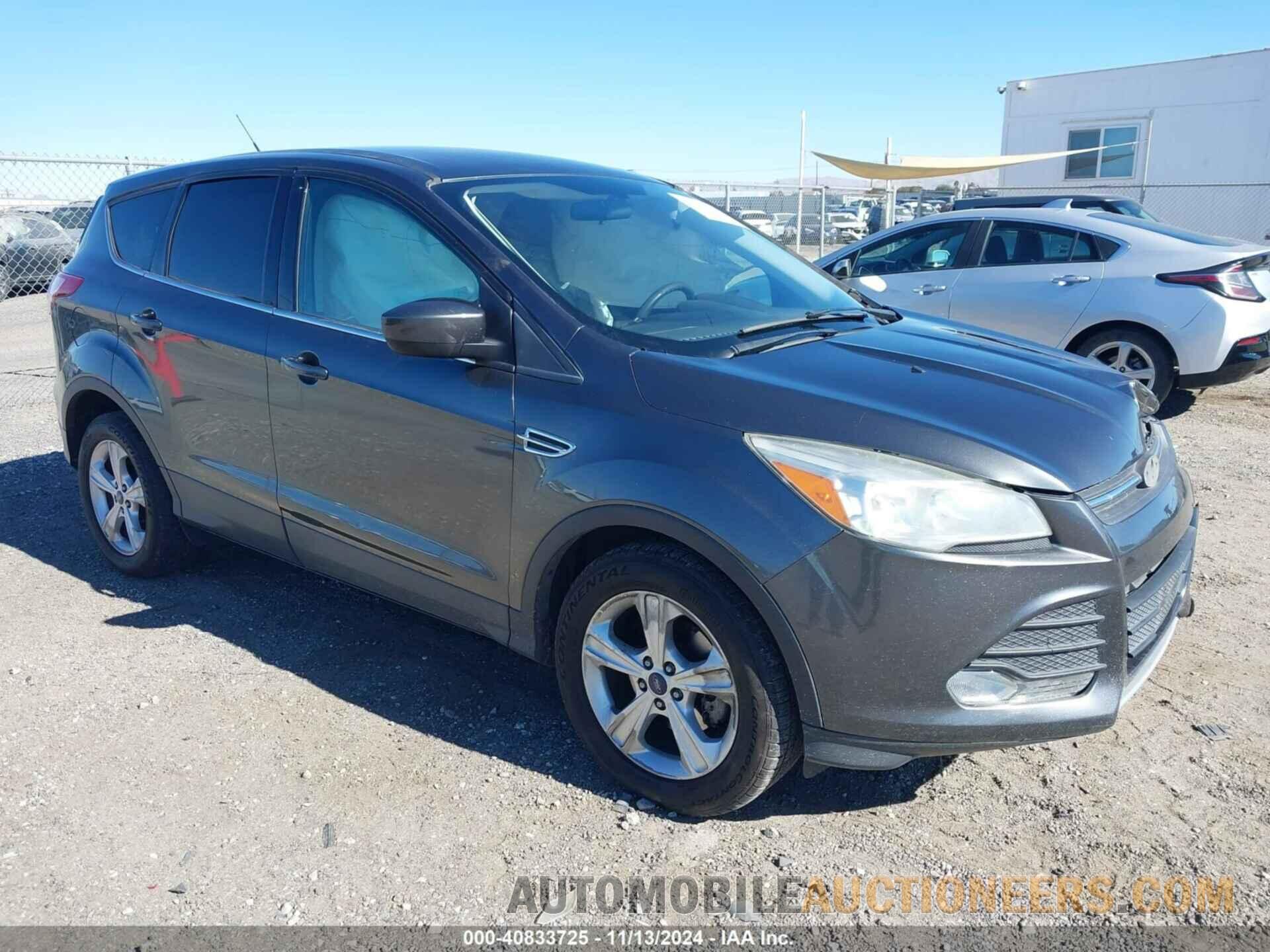 1FMCU0G76FUA92457 FORD ESCAPE 2015