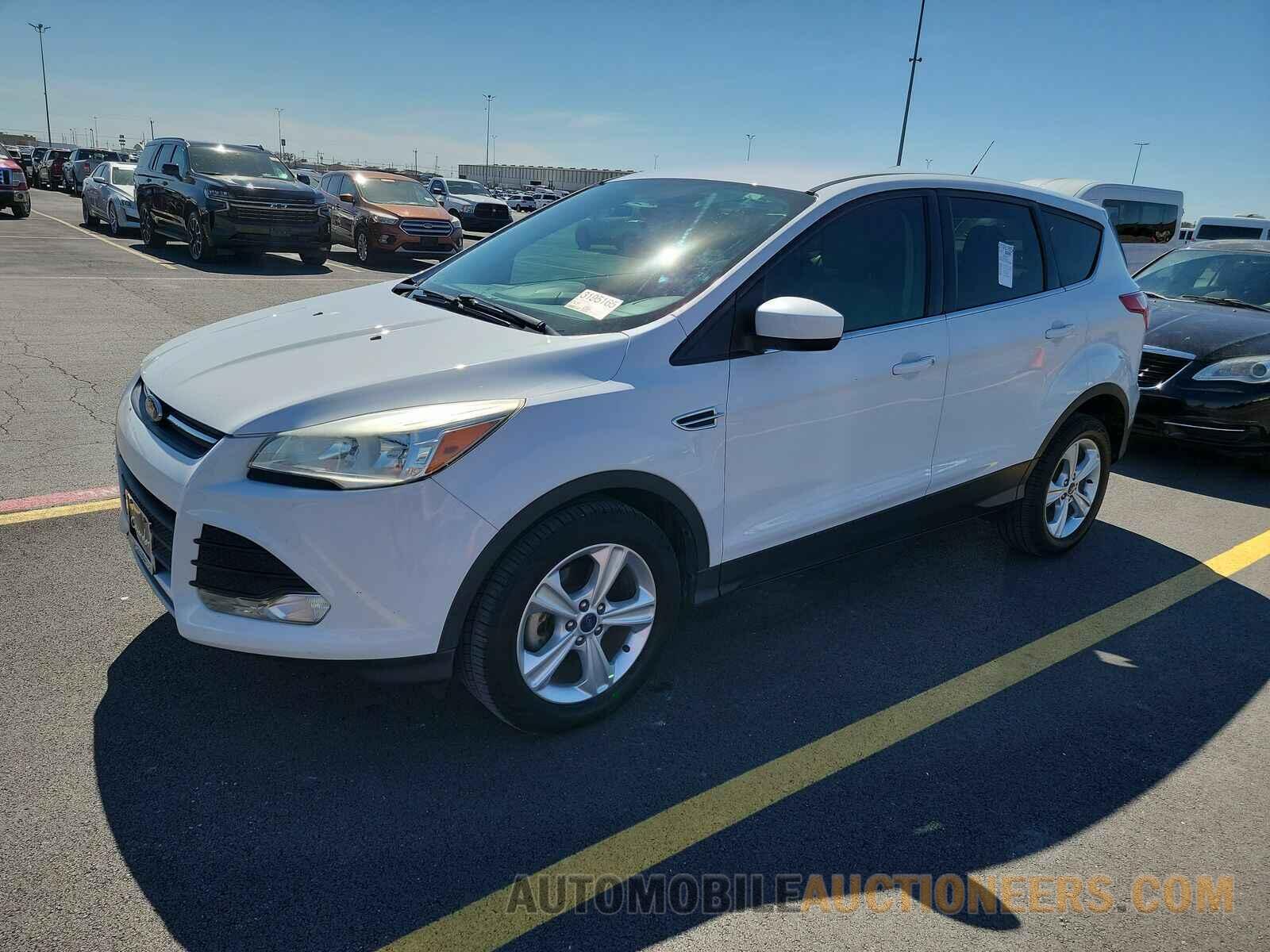 1FMCU0G77FUB39639 Ford Escape 2015