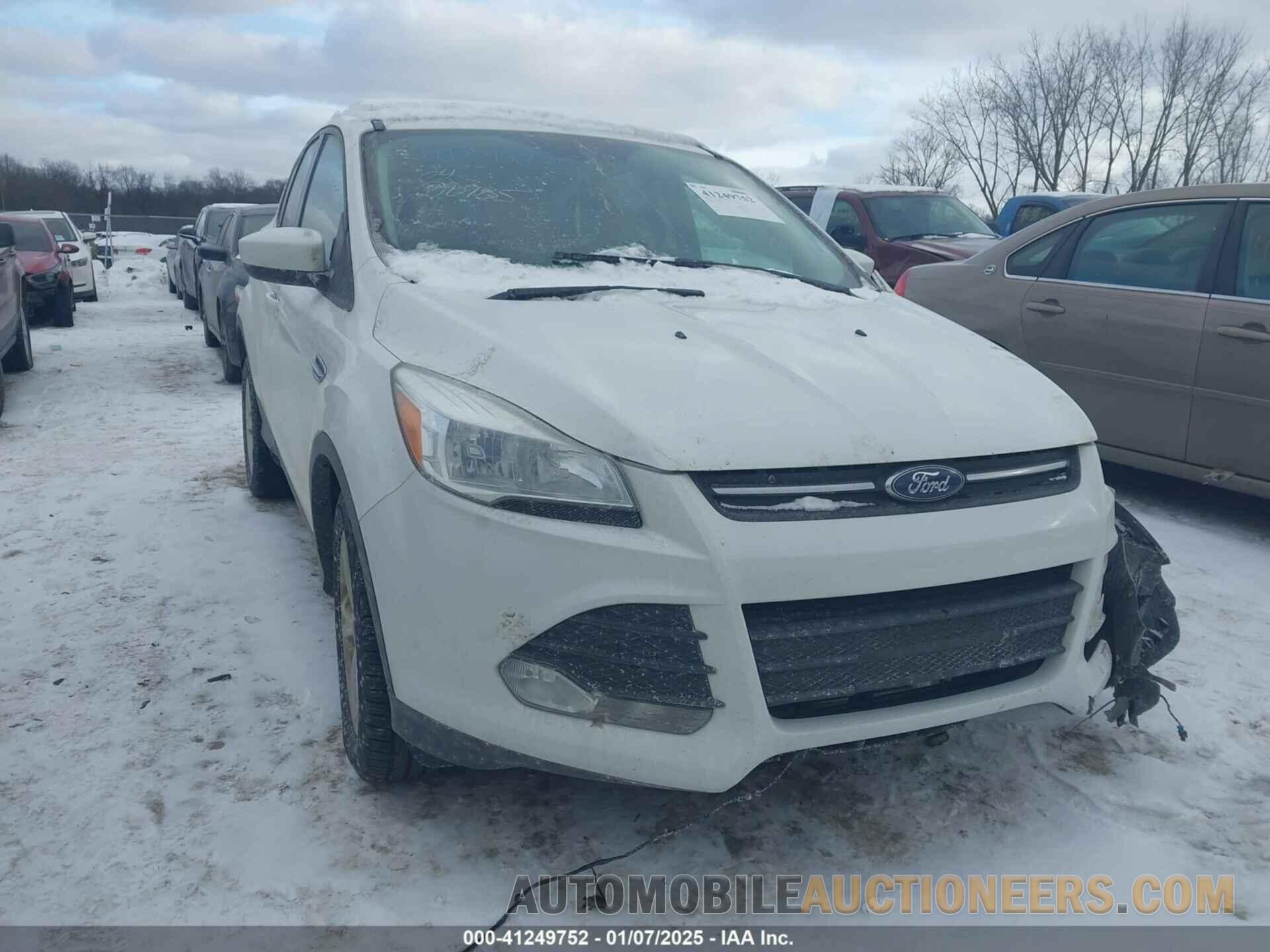 1FMCU0G77FUC57951 FORD ESCAPE 2015