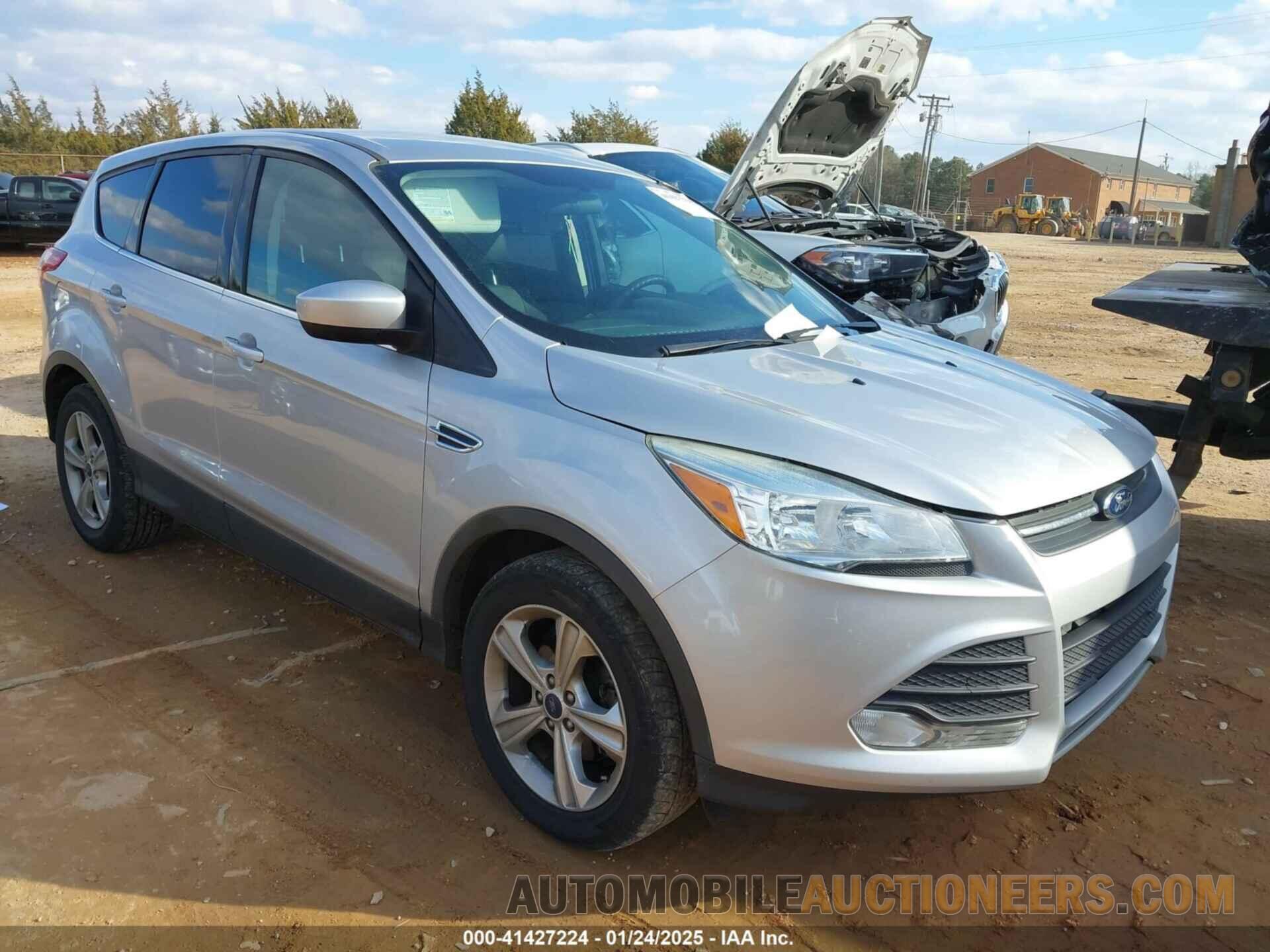 1FMCU0G7XGUB87914 FORD ESCAPE 2016