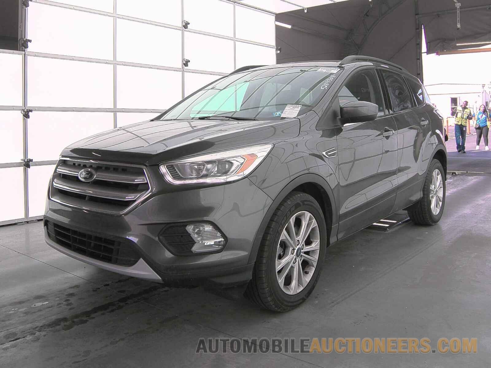 1FMCU0G94HUC98199 Ford Escape 2017