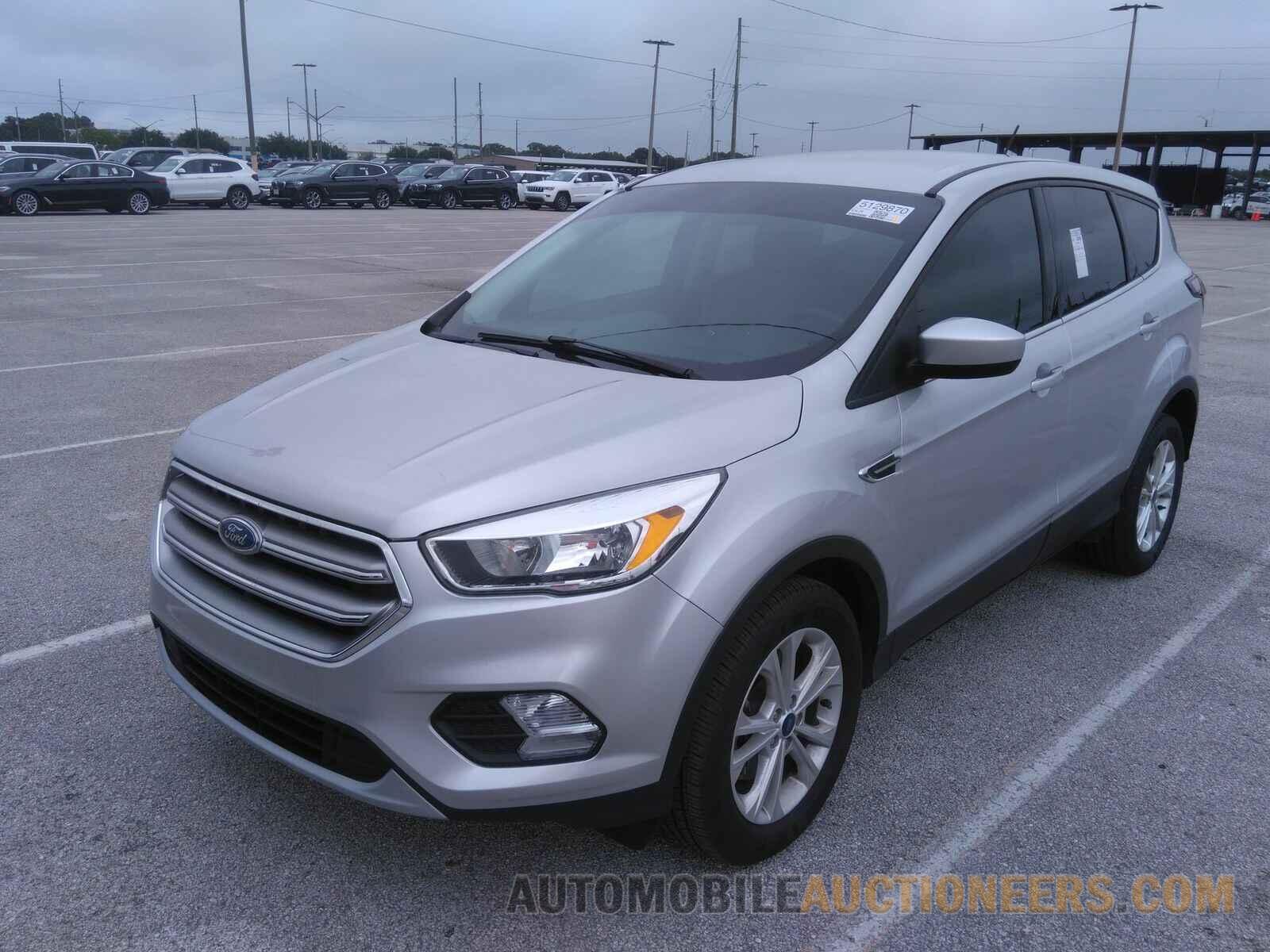 1FMCU0G95HUC89043 Ford Escape 2017